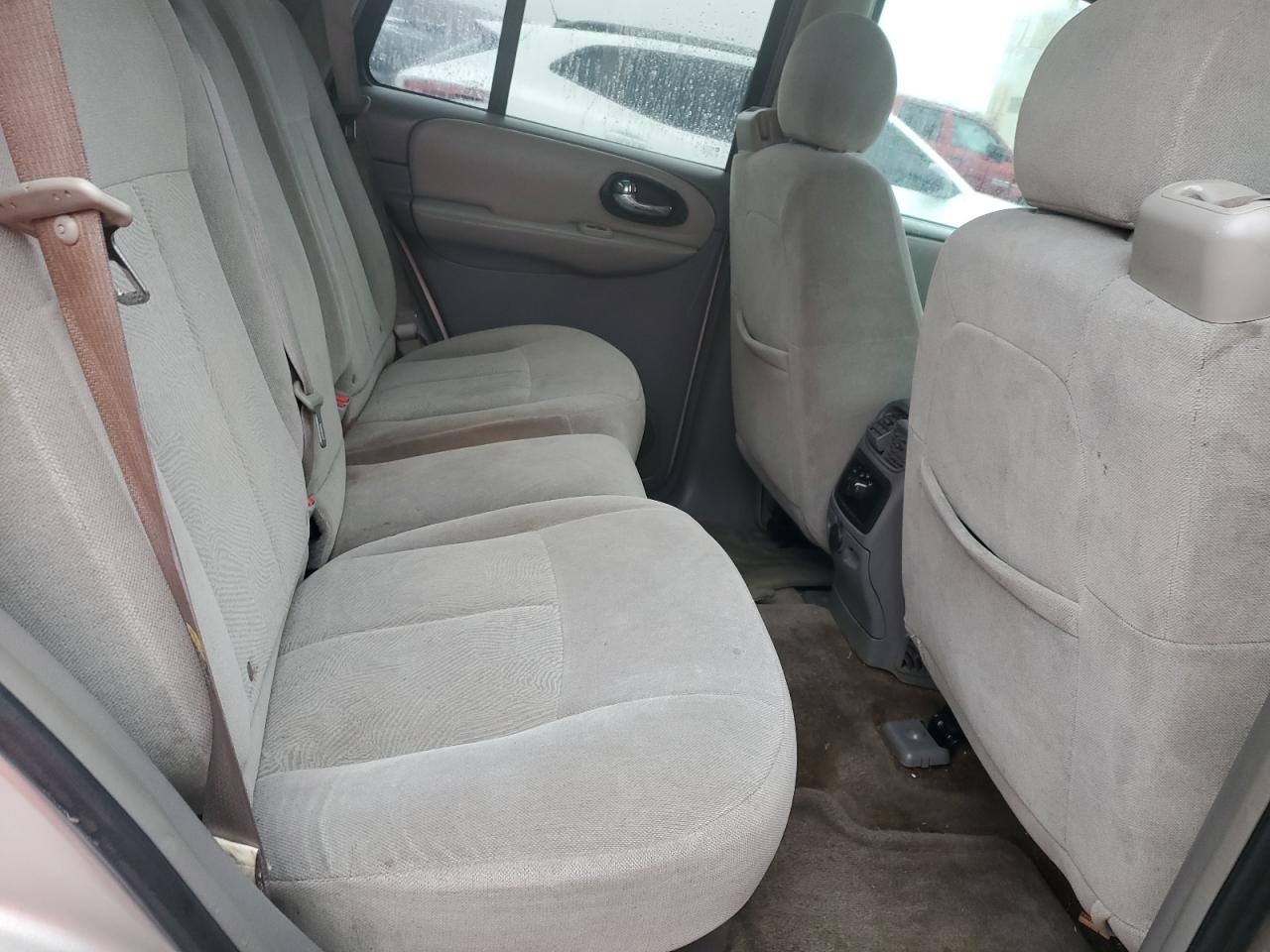 2005 Chevrolet TrailBlazer - Image 11