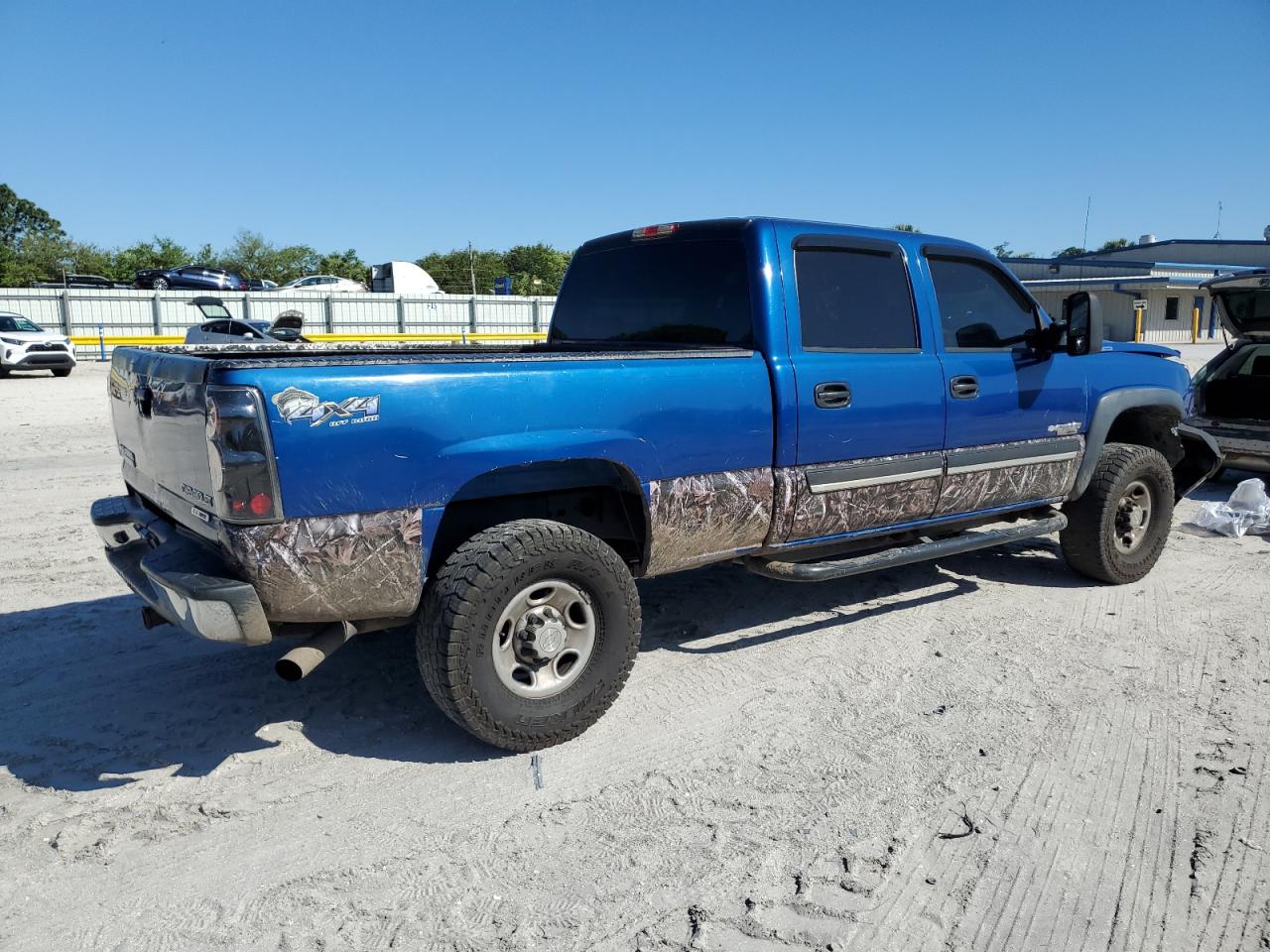 2004 Chevrolet Silverado - Image 3