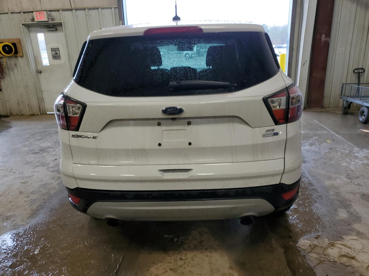 1FMCU9GD8HUB05755 FORD ESCAPE 2017