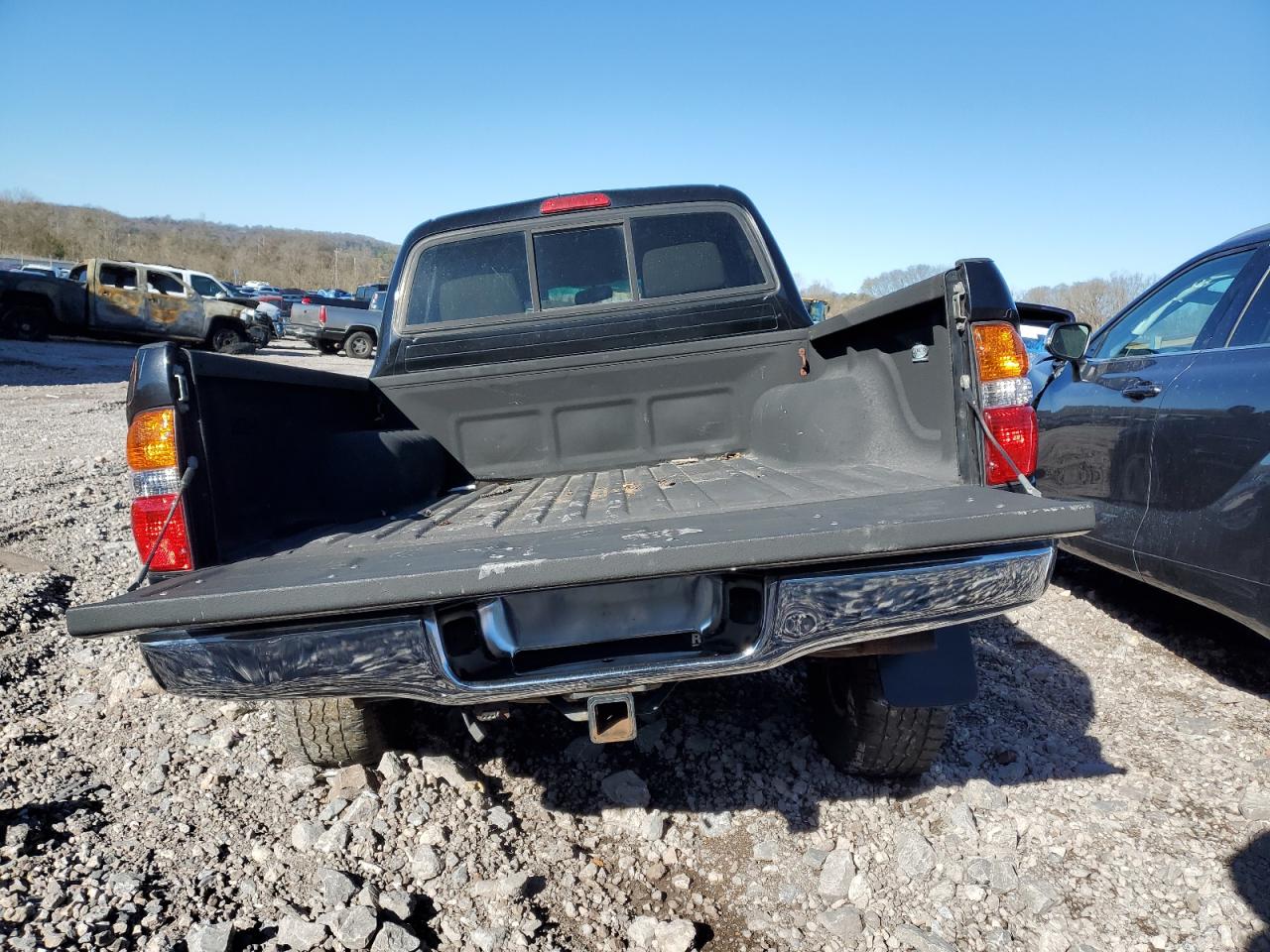 2004 Toyota Tacoma - Image 6