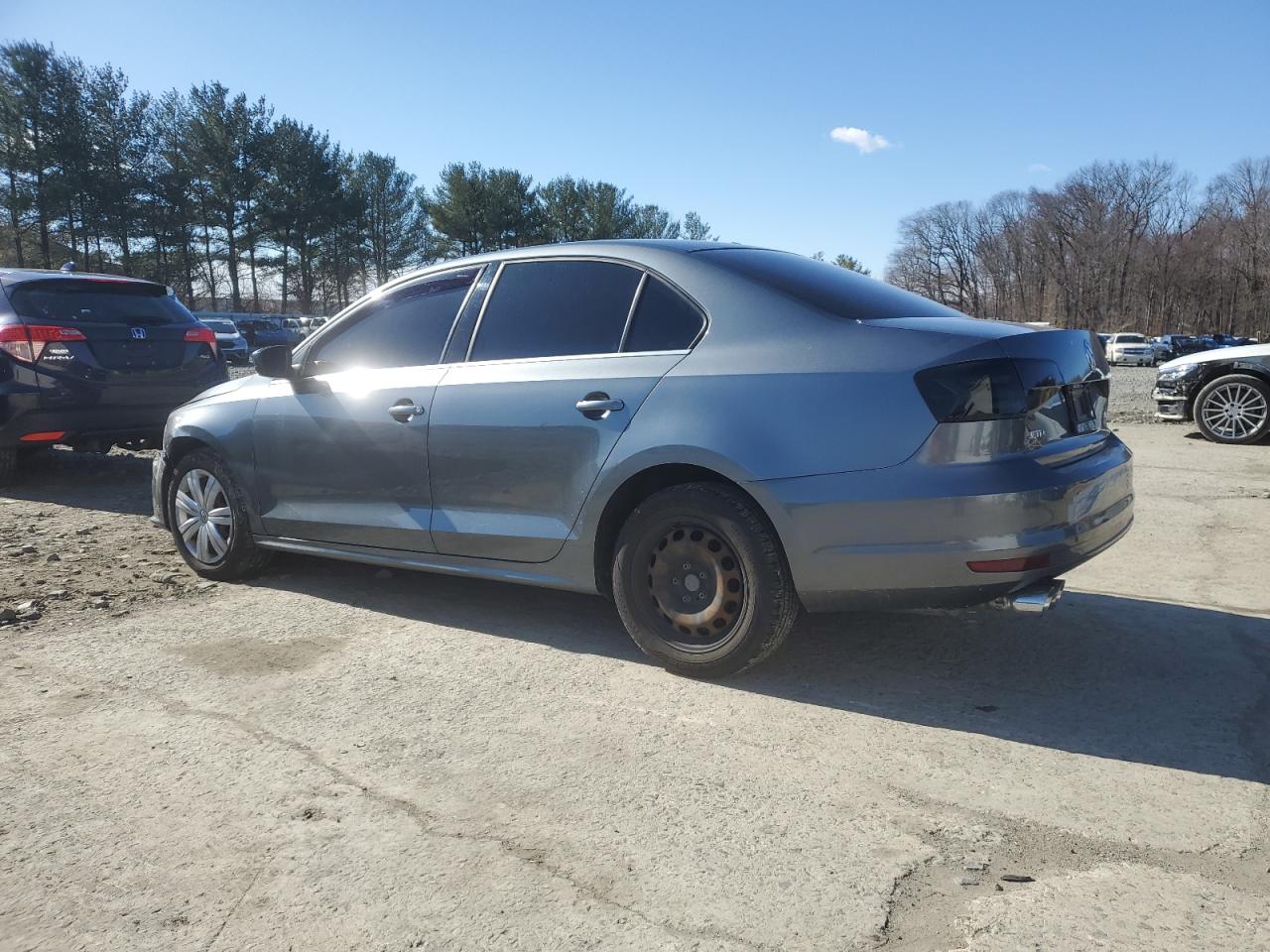 2017 Volkswagen Jetta - Image 2