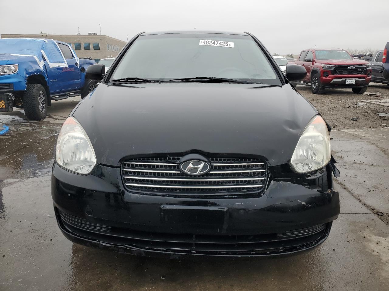 2010 Hyundai Accent - Image 5