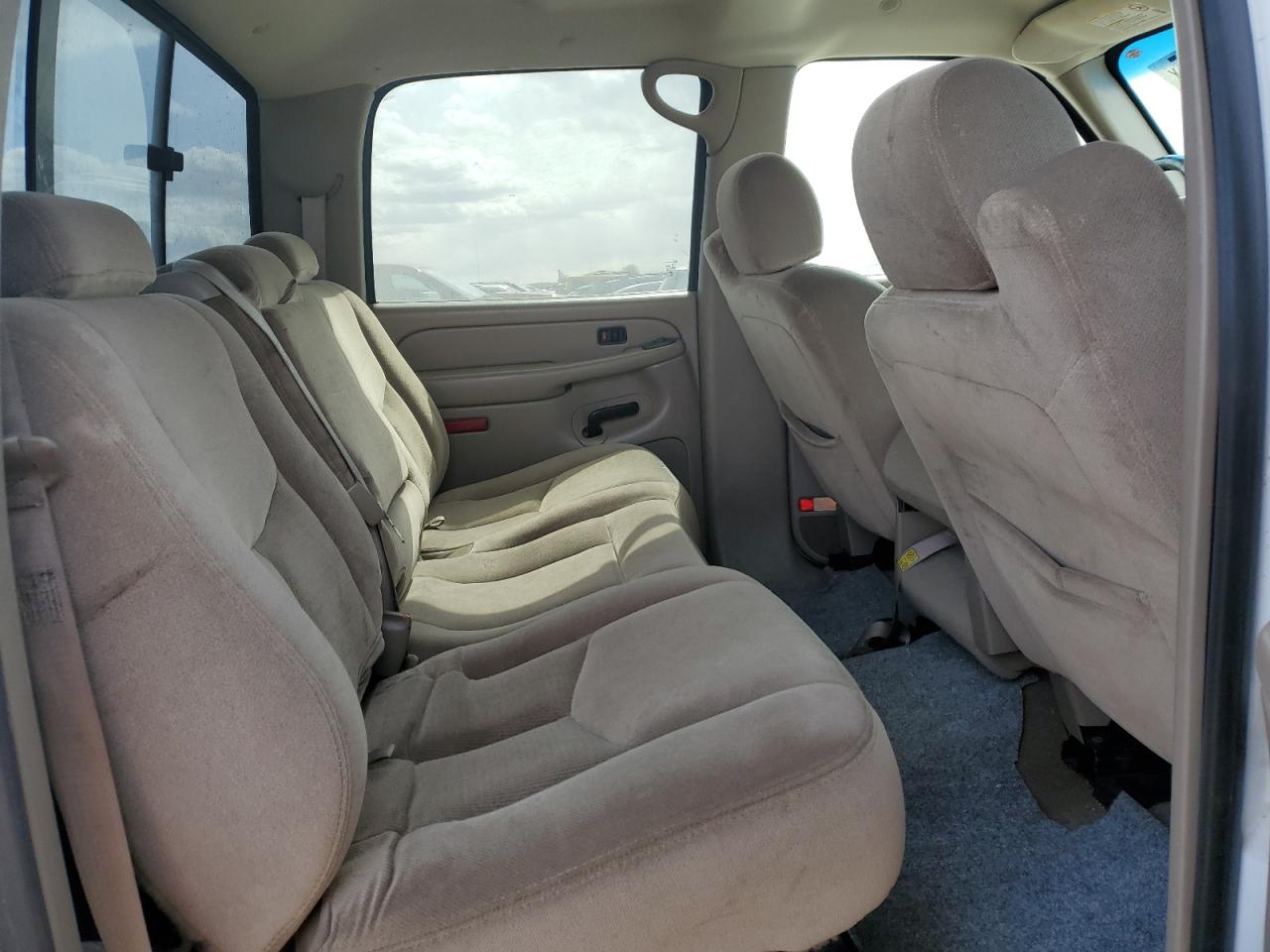 2005 GMC Sierra - Image 10