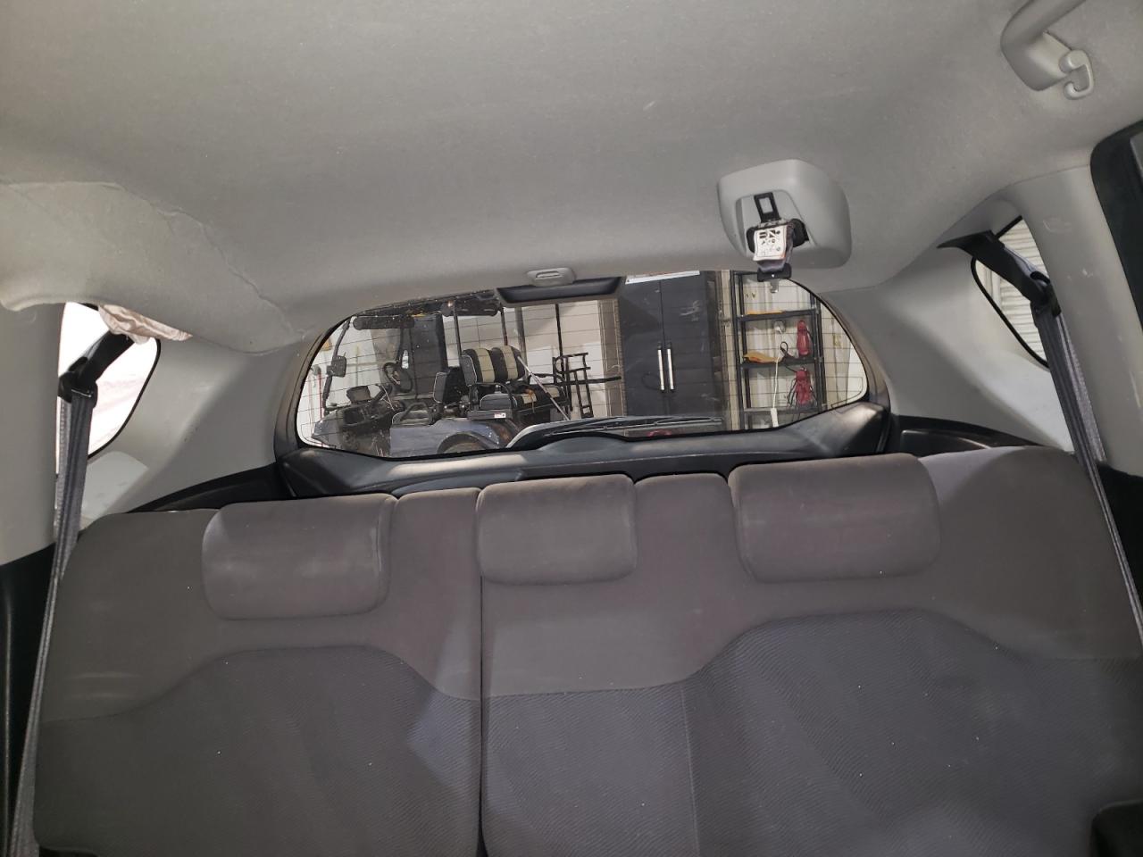 2010 Honda Fit - Image 10