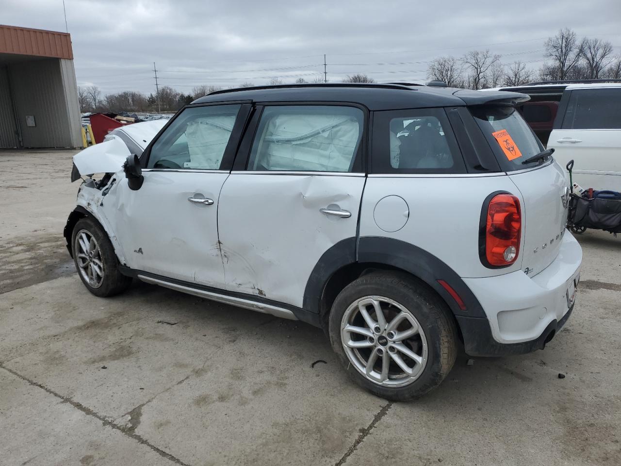 2015 MINI Cooper - Image 2