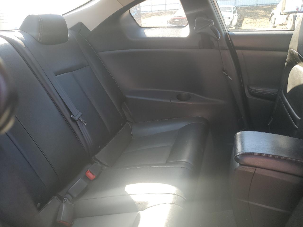 2011 Nissan Altima - Image 10
