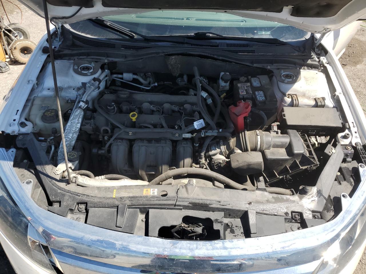 2012 Ford Fusion - Image 11