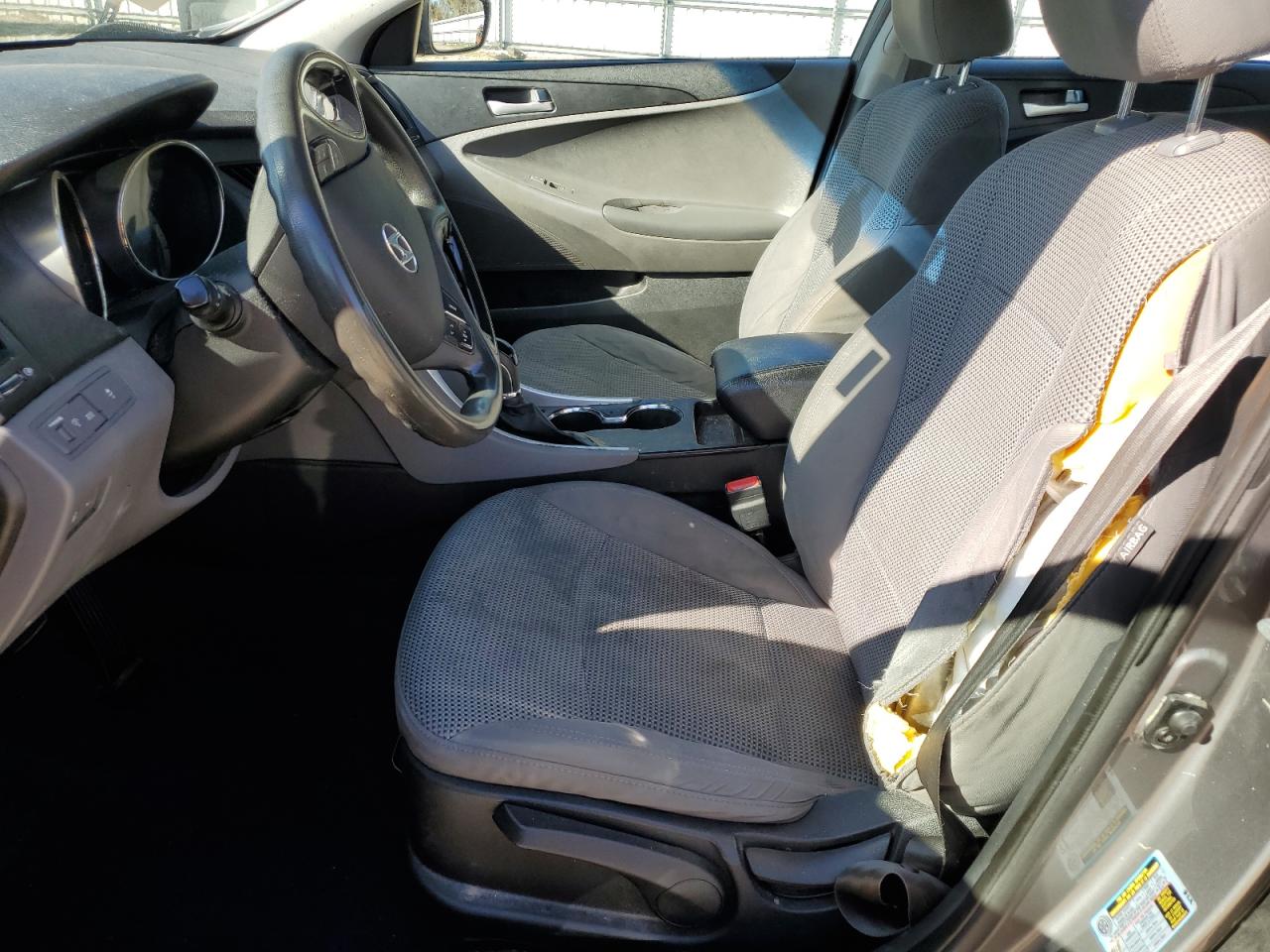 2012 Hyundai Sonata - Image 7