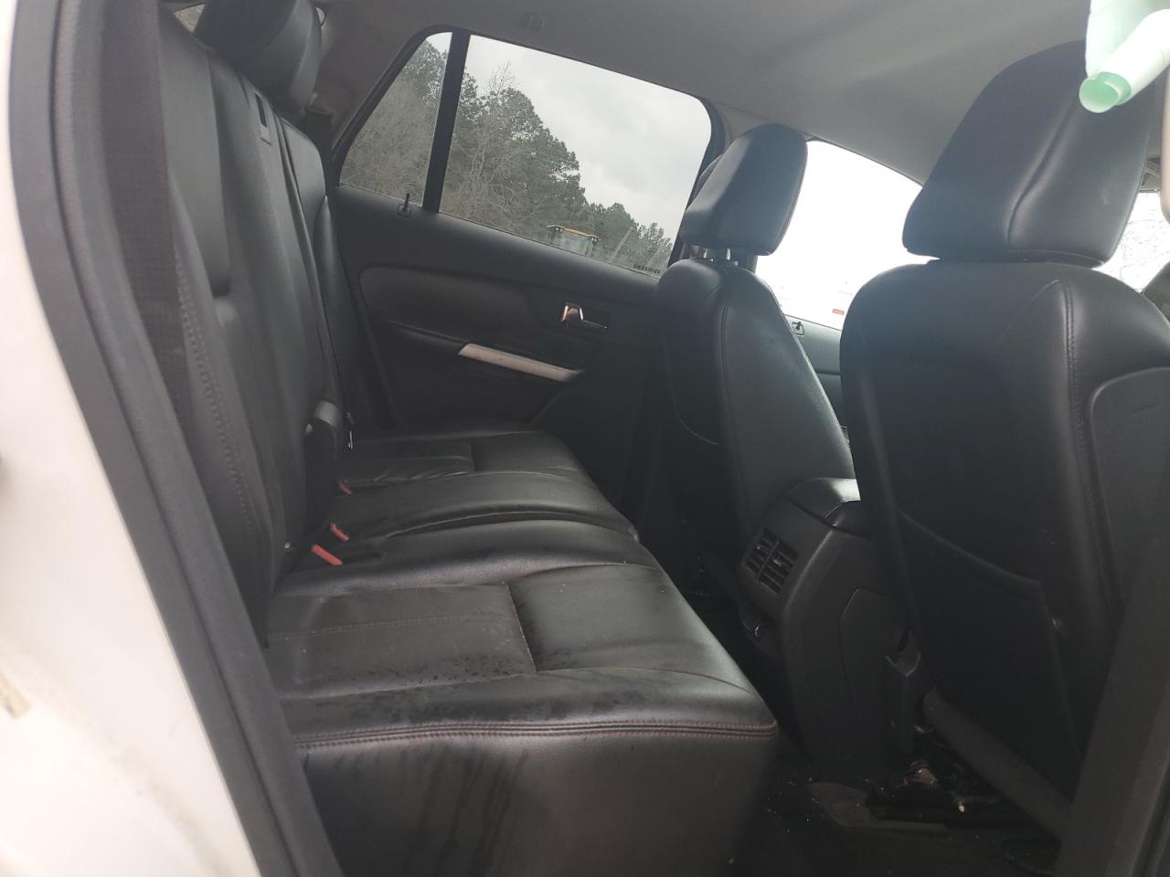 2011 Ford Edge - Image 11