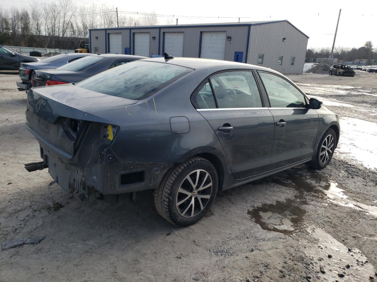 2017 Volkswagen Jetta - Image 3