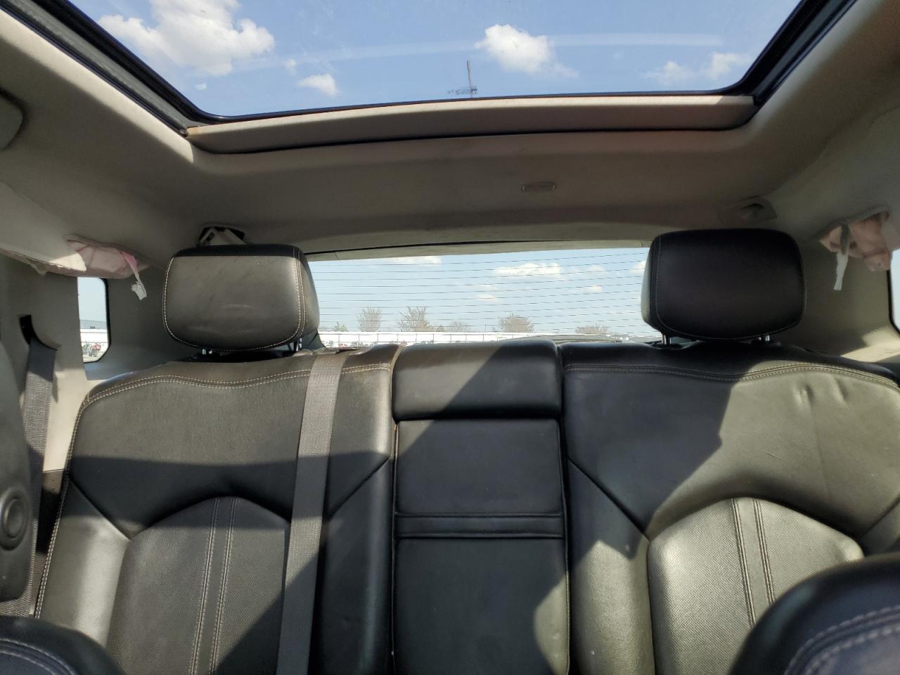 2015 Cadillac SRX - Image 10
