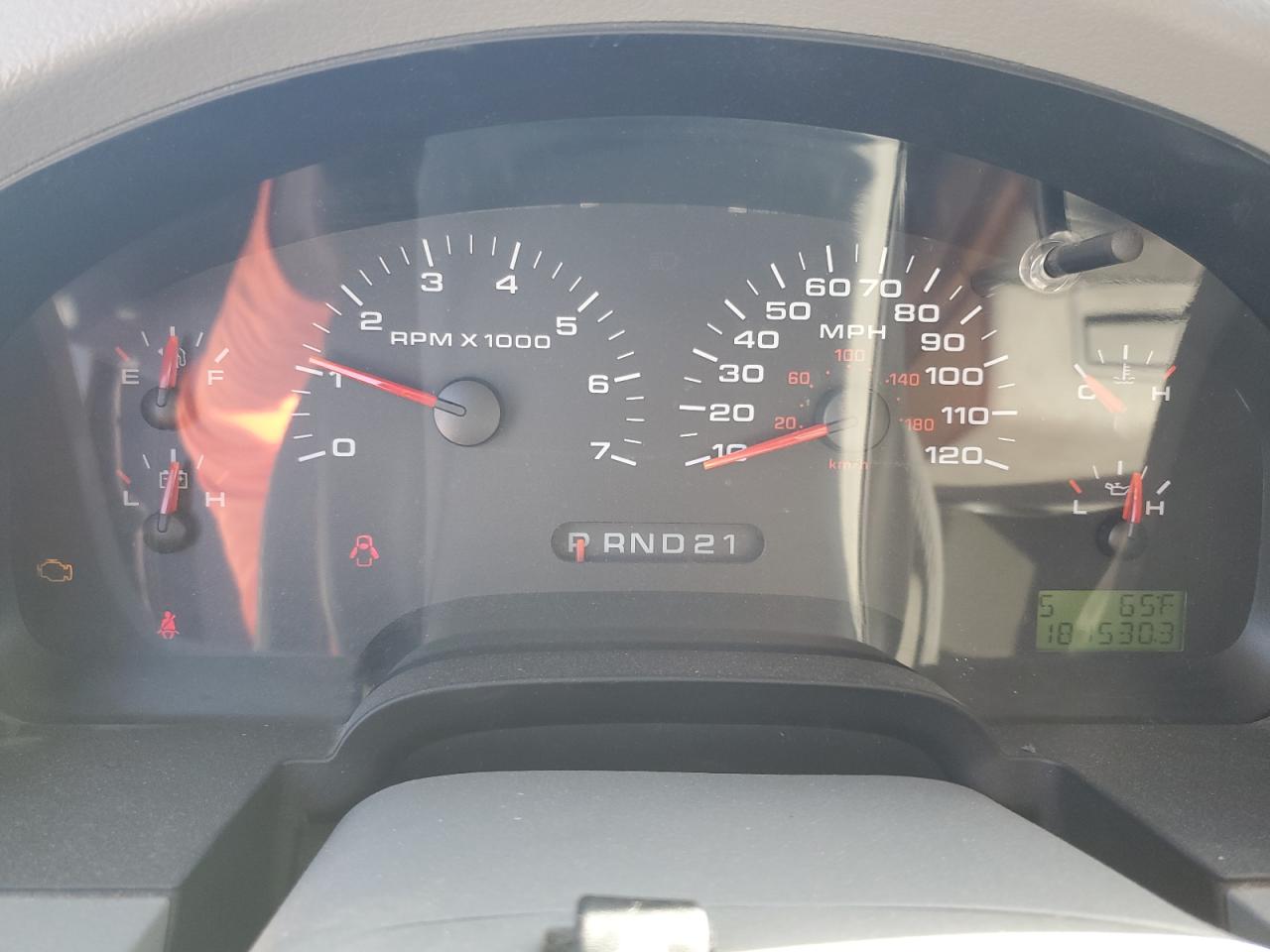 2004 Ford F-150 - Image 9
