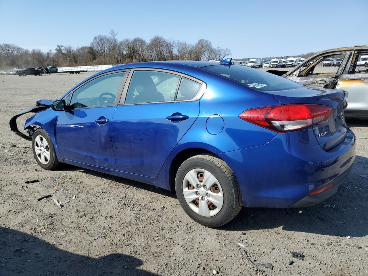 2017 Kia Forte - Image 2