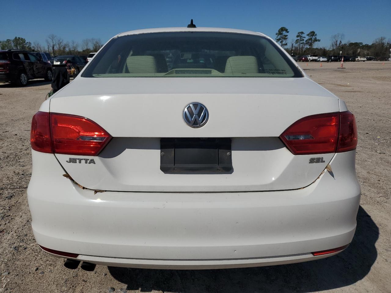 2014 Volkswagen Jetta - Image 6