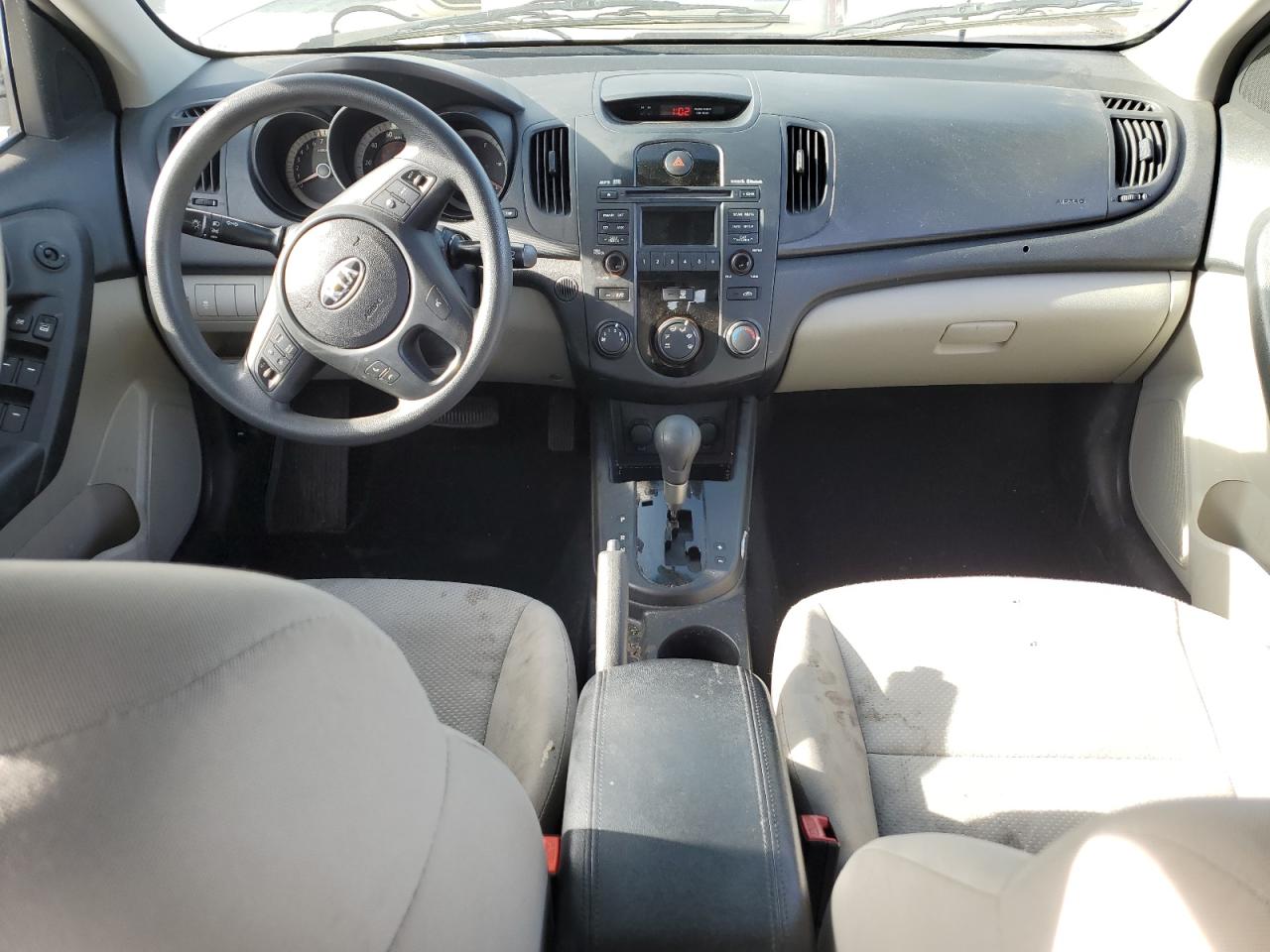 2010 Kia Forte - Image 8