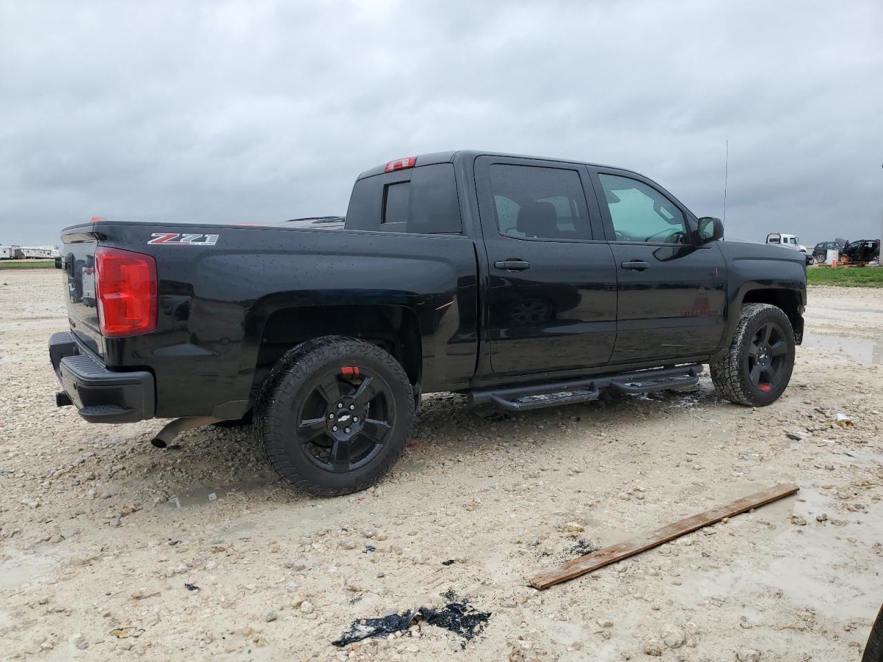 3GCUKSEC2HG411854 CHEVROLET ALL Models 2017