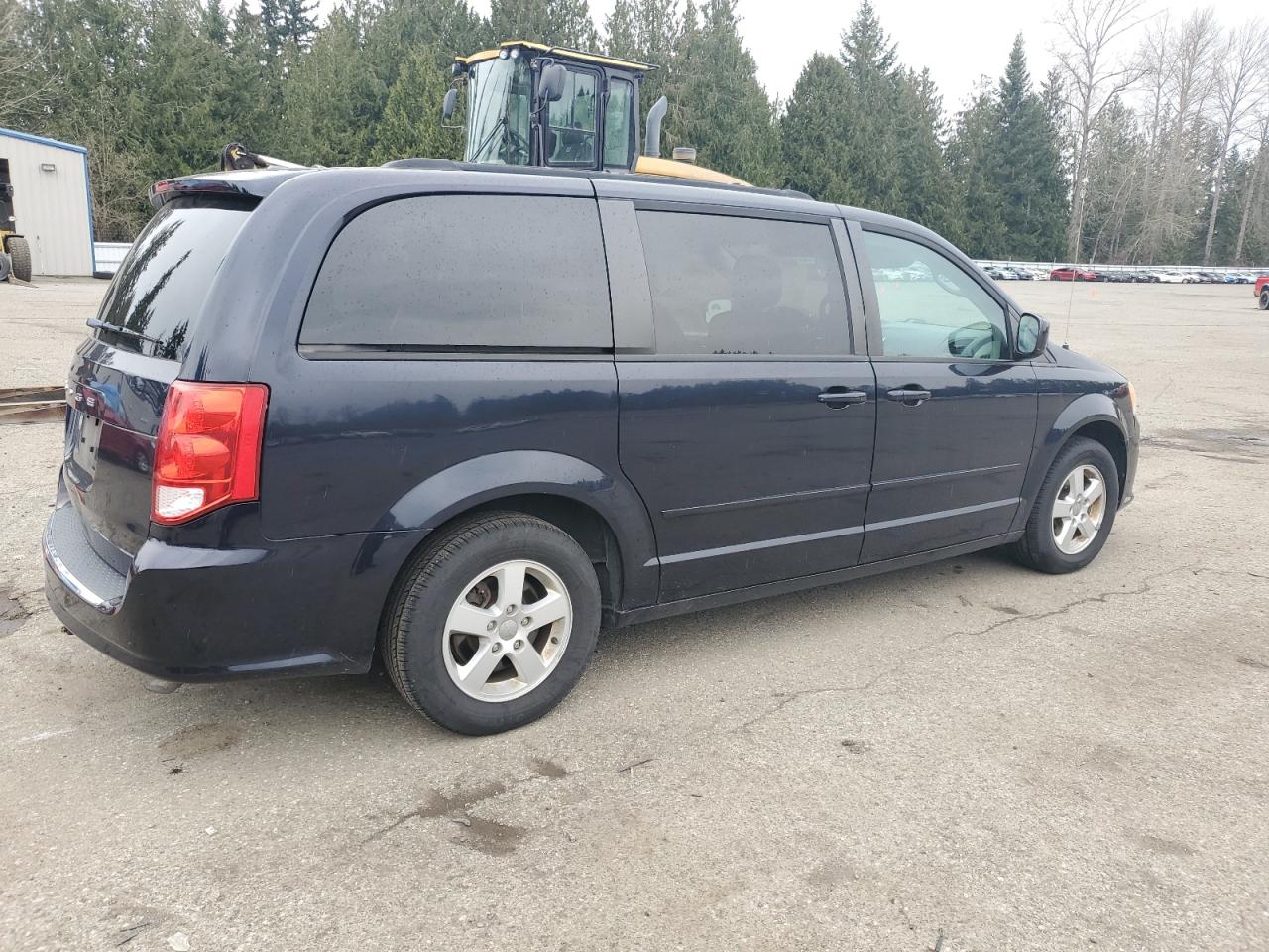 2011 Dodge Caravan - Image 3