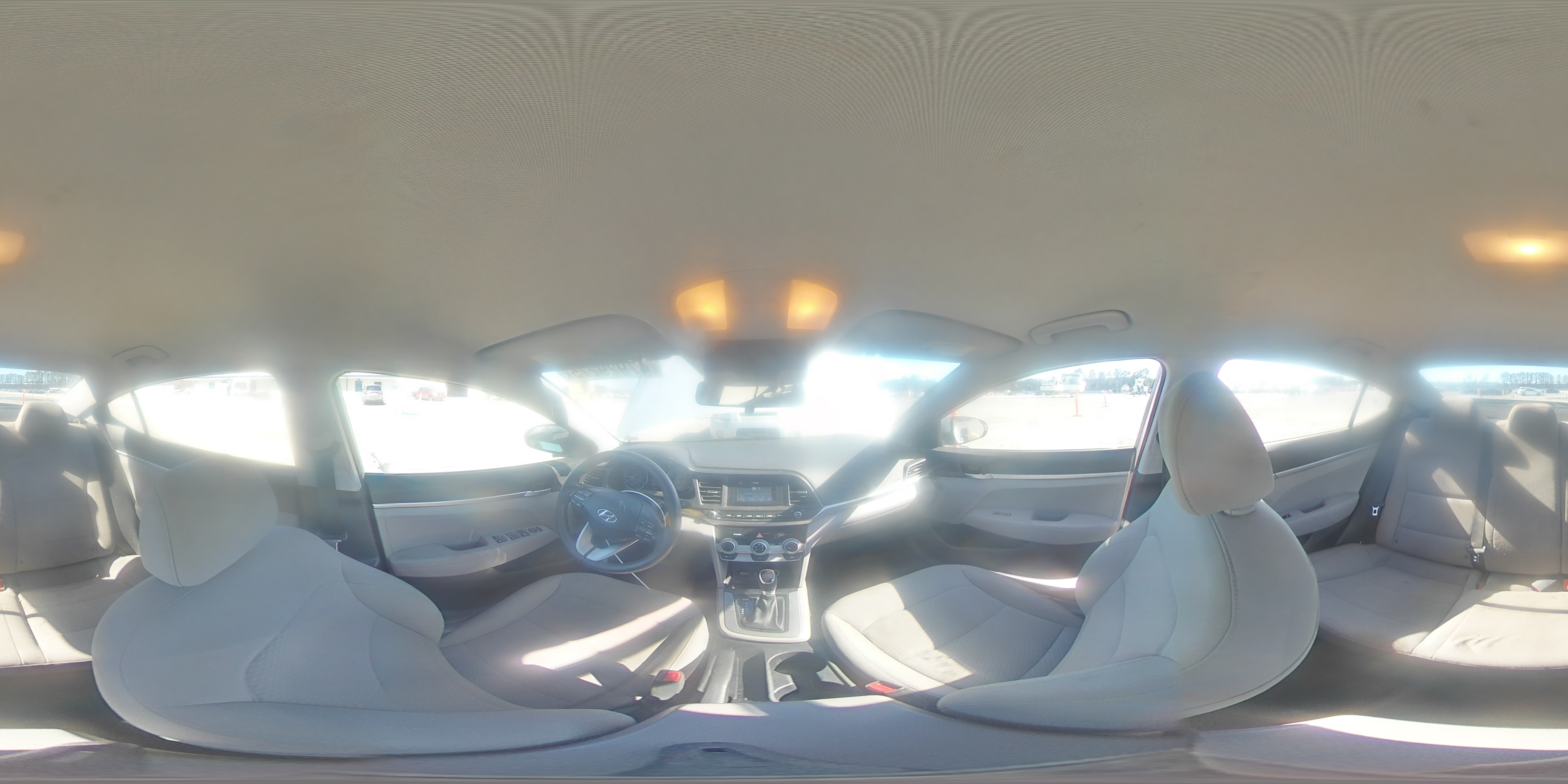 2019 Hyundai Elantra - Image 12