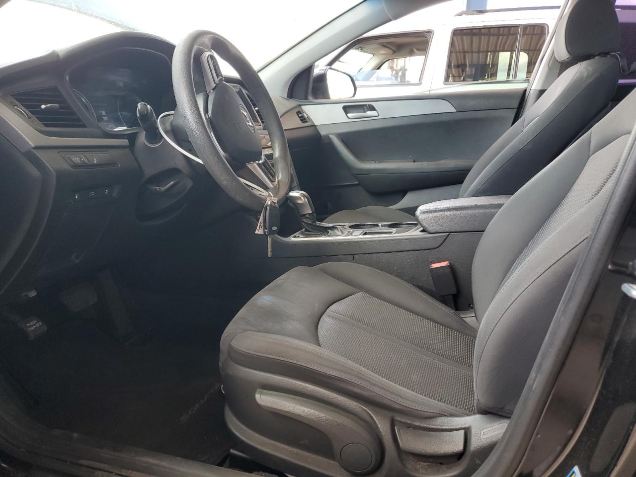 2019 Hyundai Sonata - Image 7