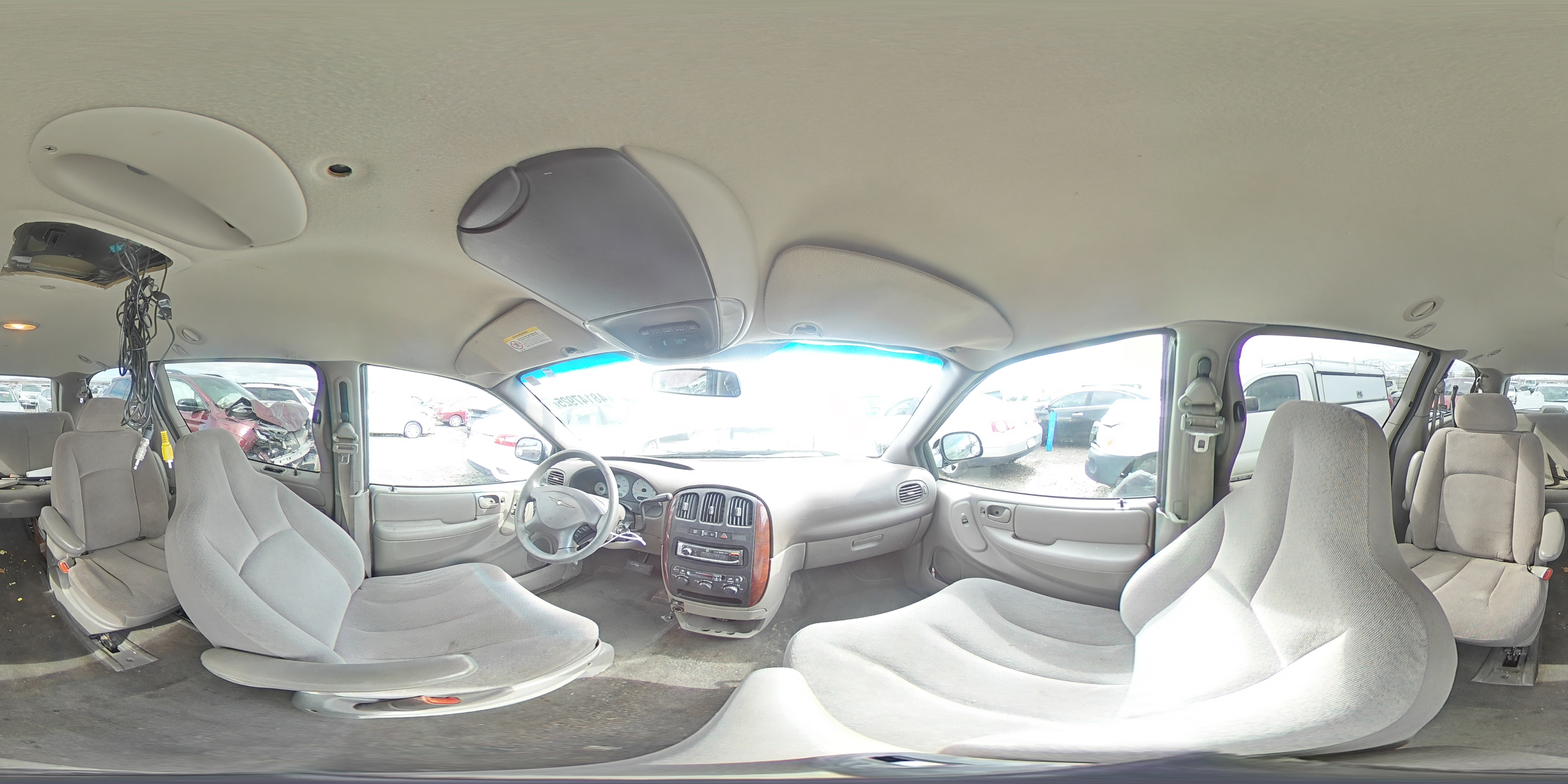2003 Chrysler Town & Country - Image 14