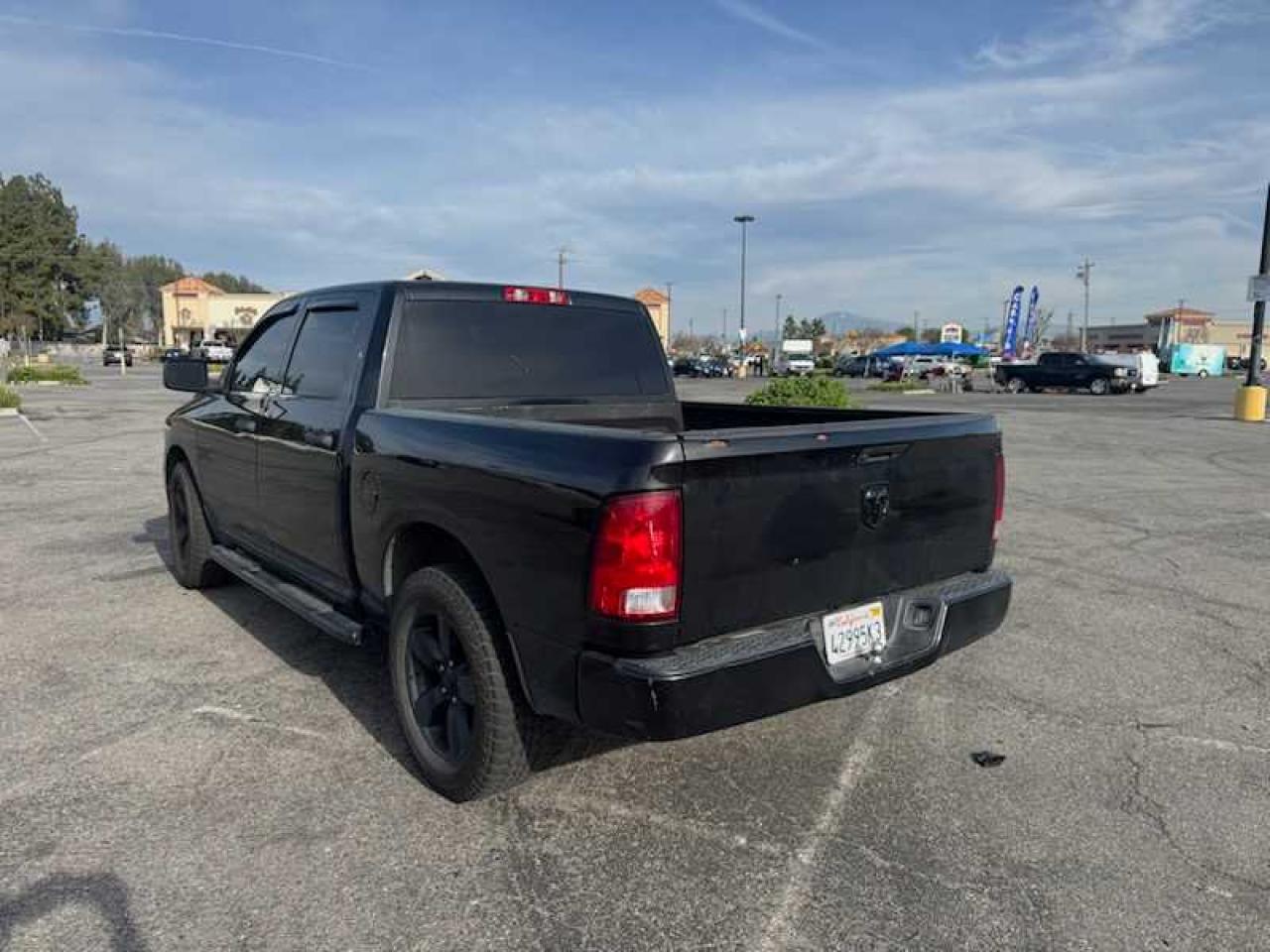 2018 RAM 1500 - Image 3