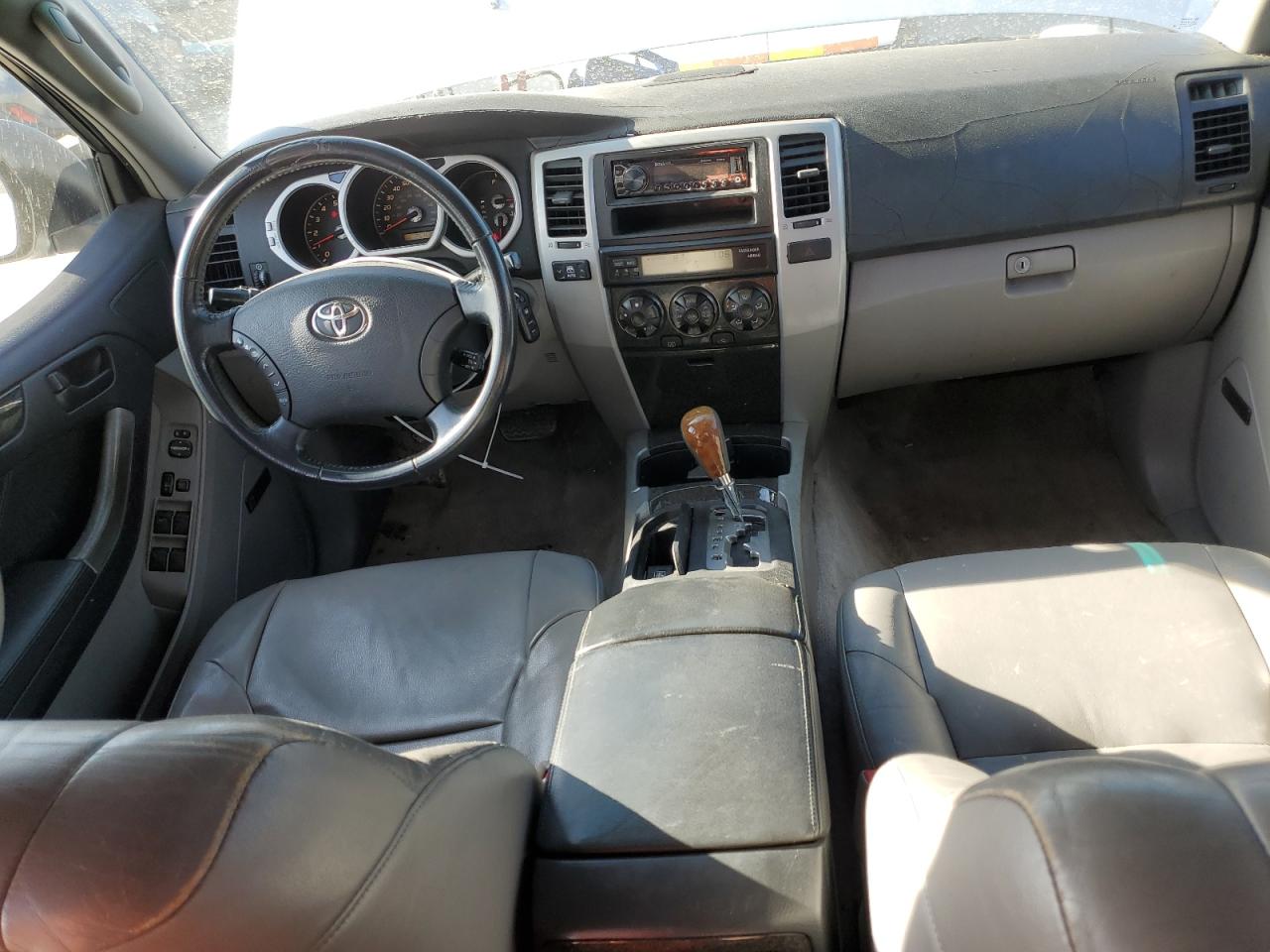 2005 Toyota 4Runner - Image 8