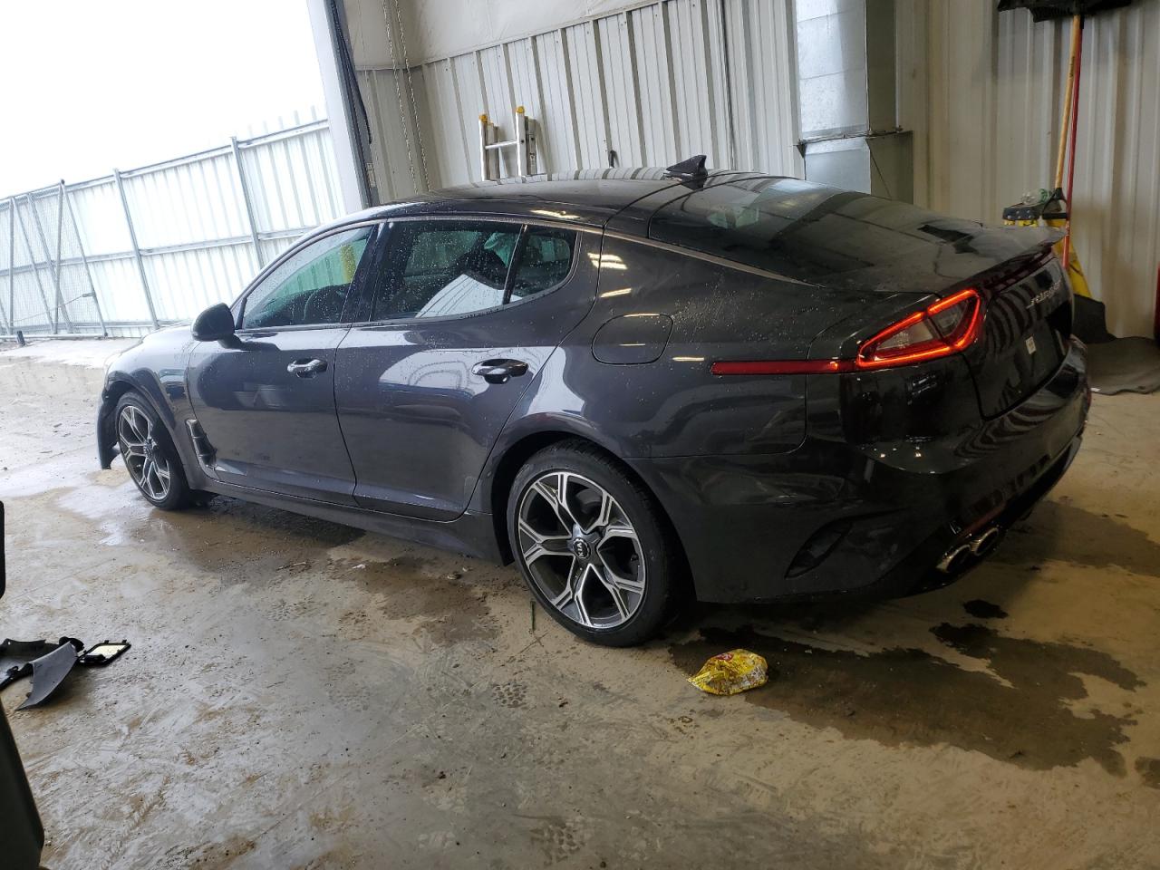 2021 Kia Stinger - Image 2