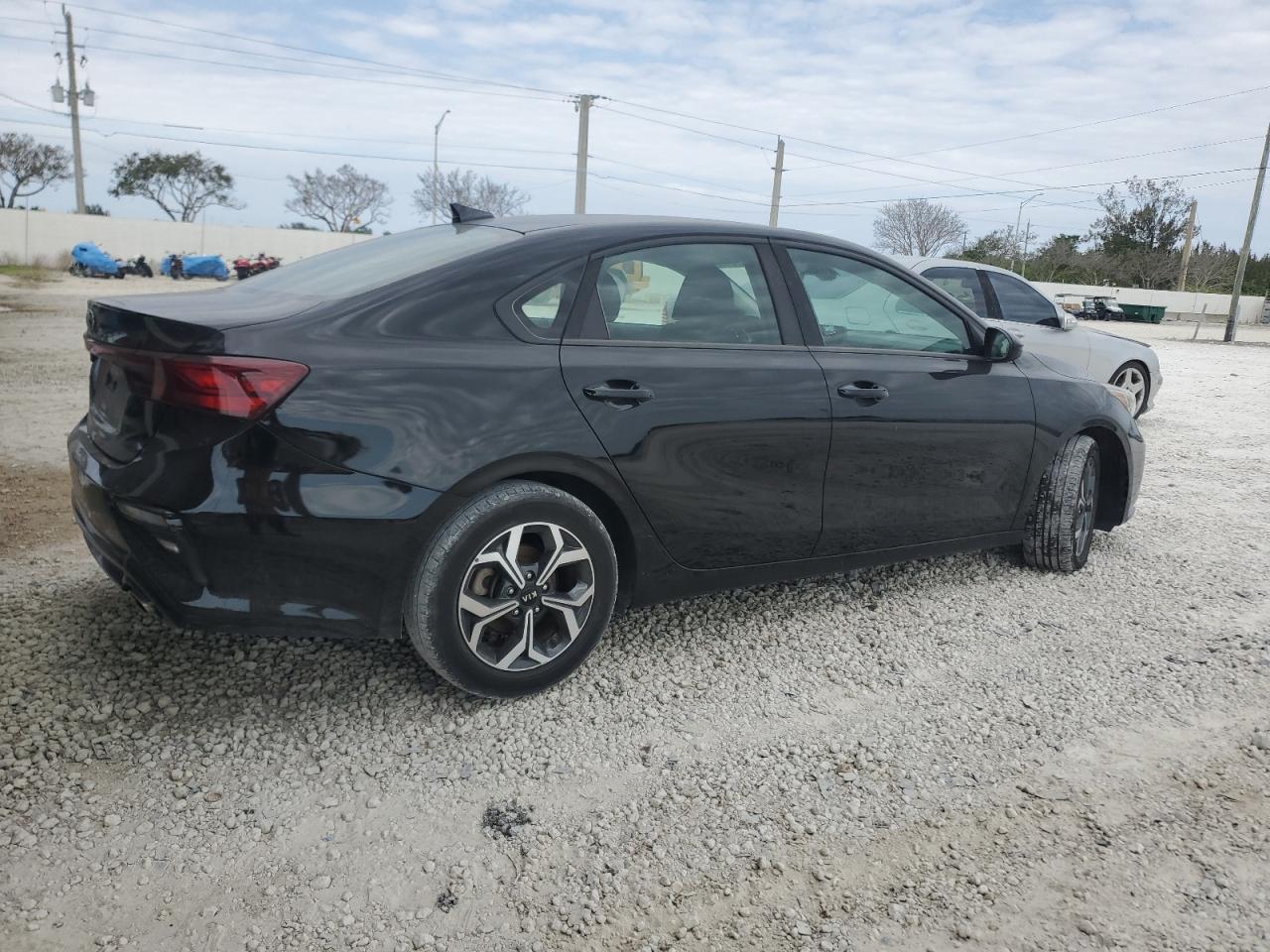 2019 Kia Forte - Image 3