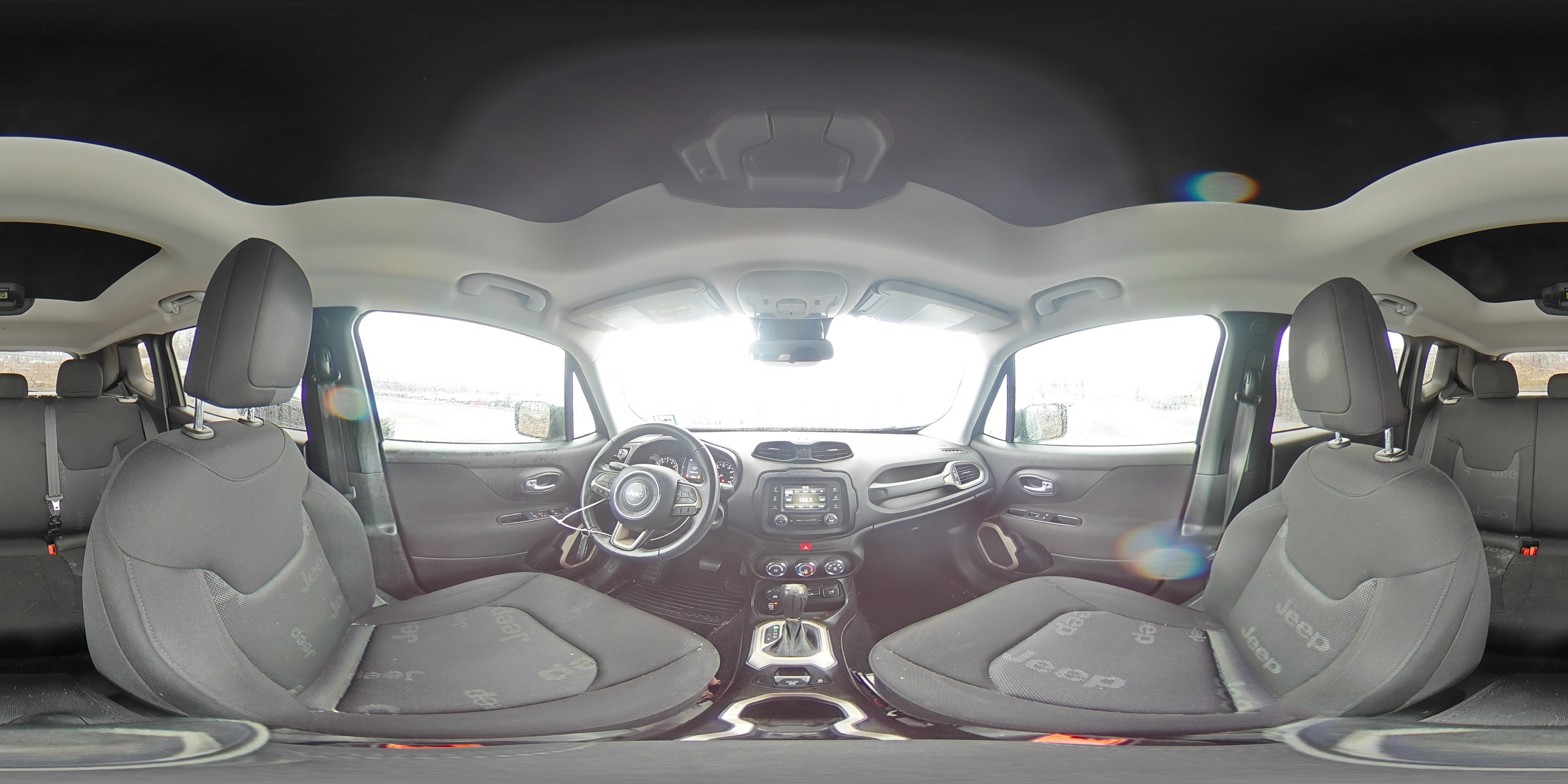 2017 Jeep Renegade - Image 13