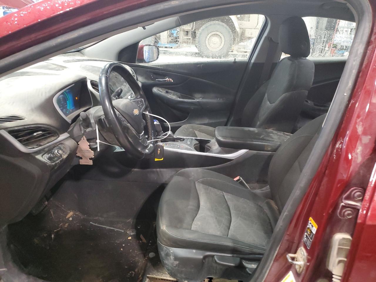 2017 Chevrolet Volt - Image 7