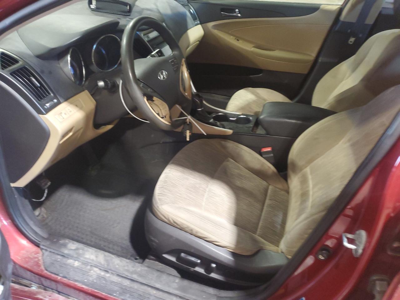 2012 Hyundai Sonata - Image 7