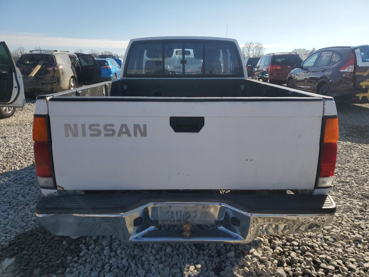 1993 Nissan Titan - Image 6