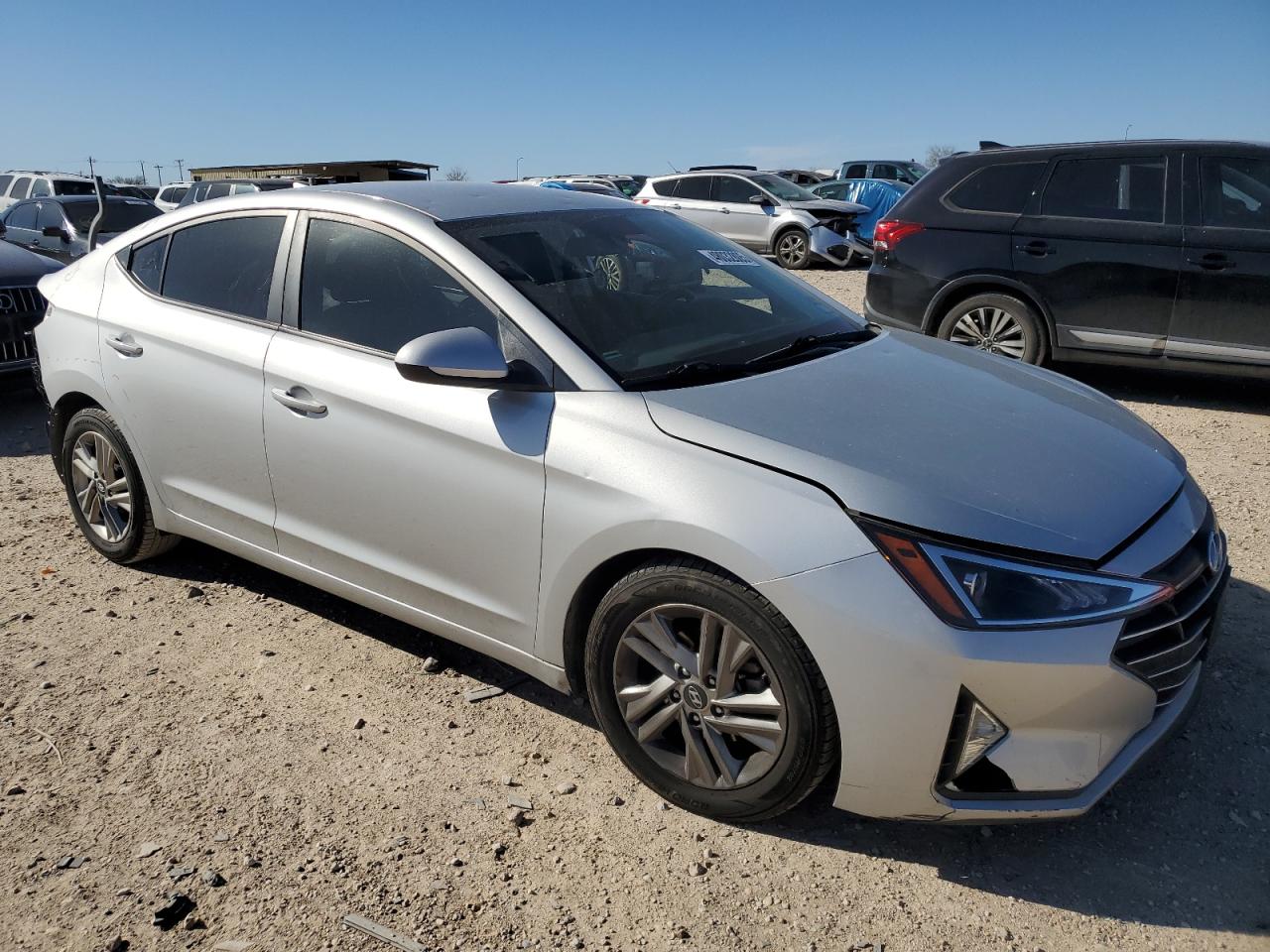 2019 Hyundai Elantra - Image 4