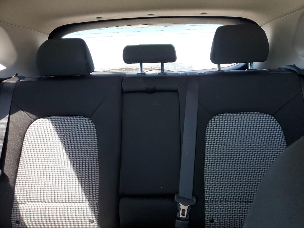 2018 Hyundai Kona - Image 10