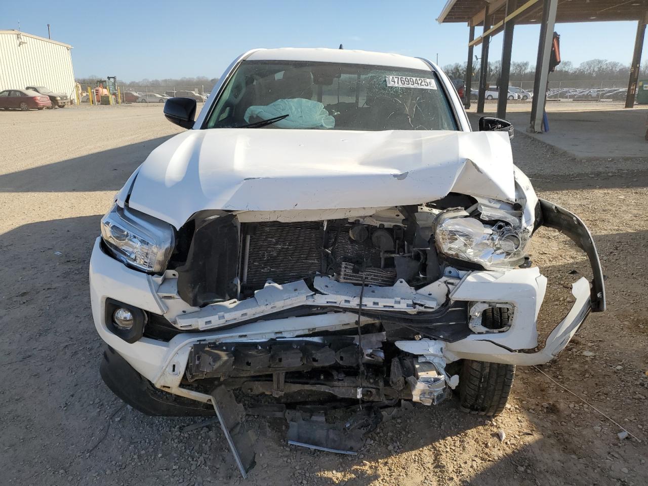2019 Toyota Tacoma - Image 5