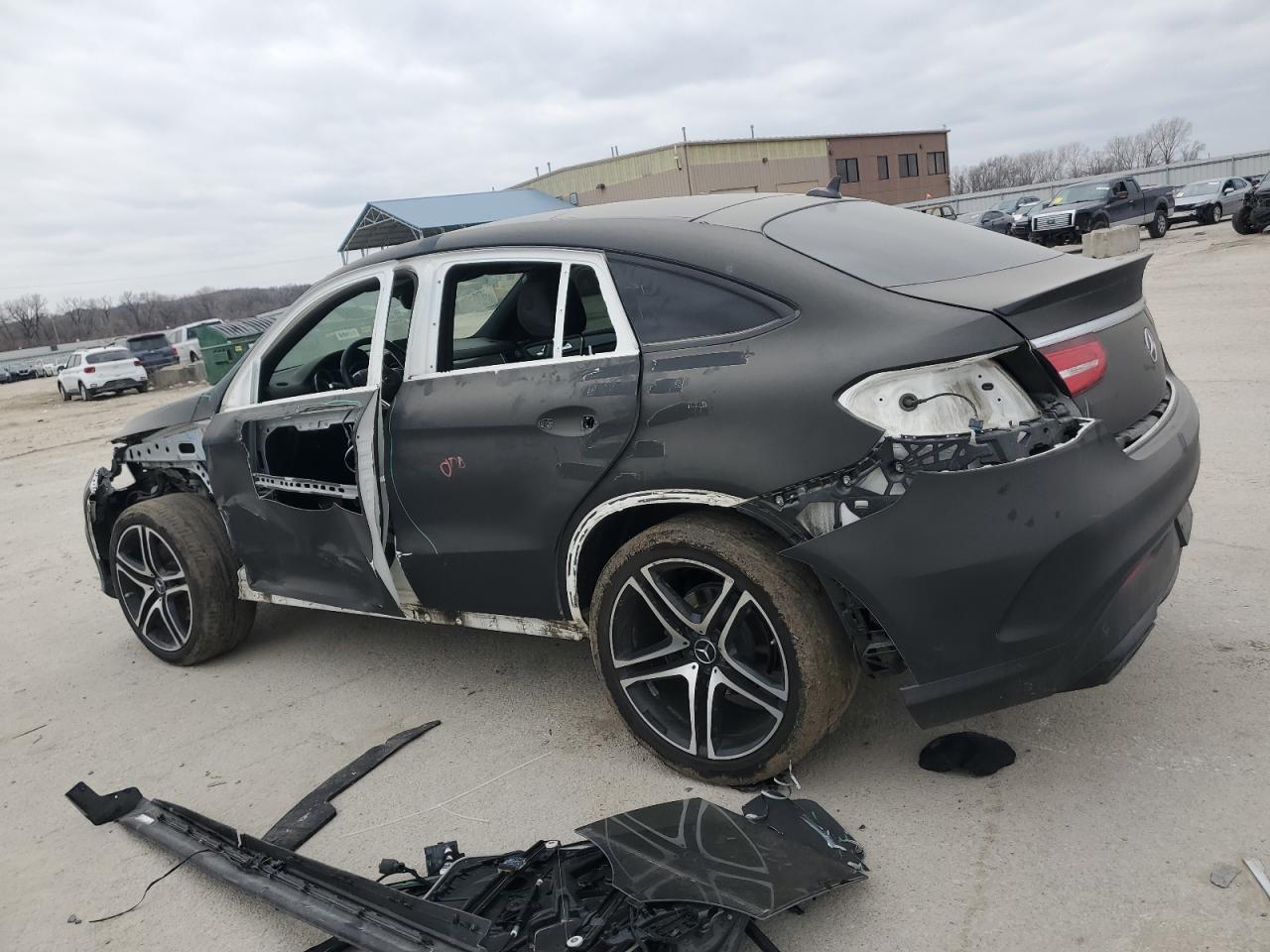 2019 Mercedes-Benz GLE - Image 2