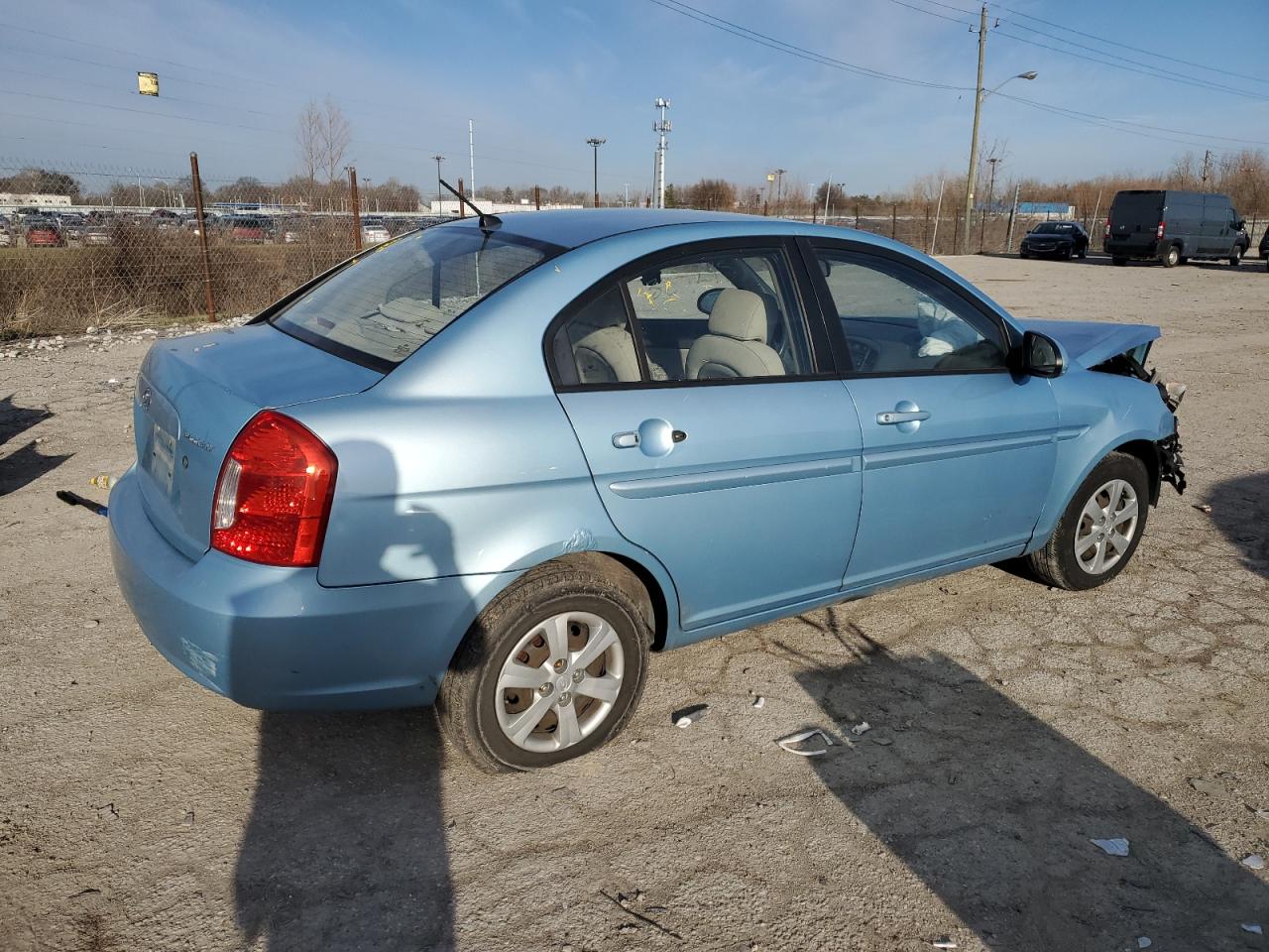 2009 Hyundai Accent - Image 3
