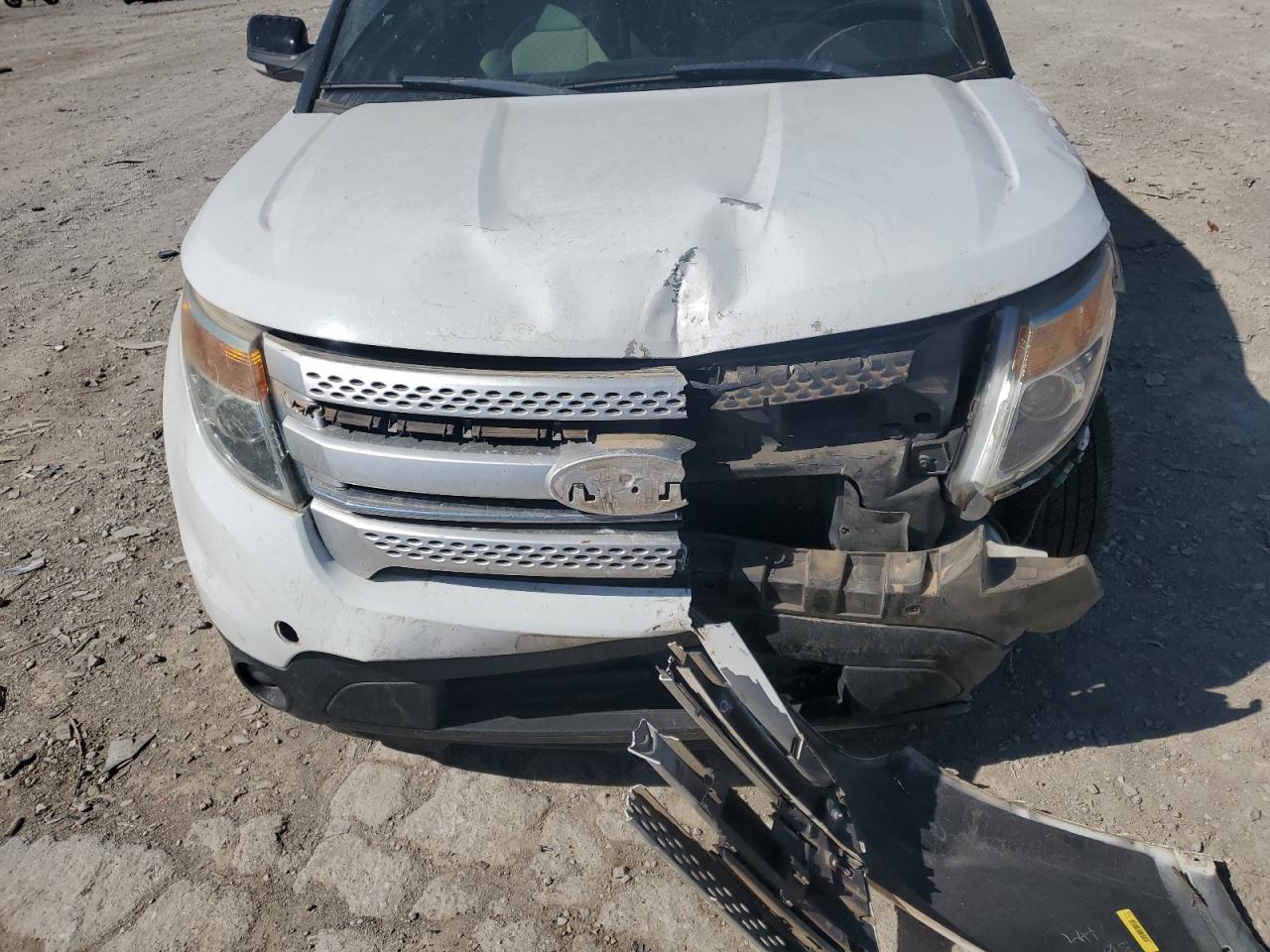 2013 Ford Explorer - Image 12