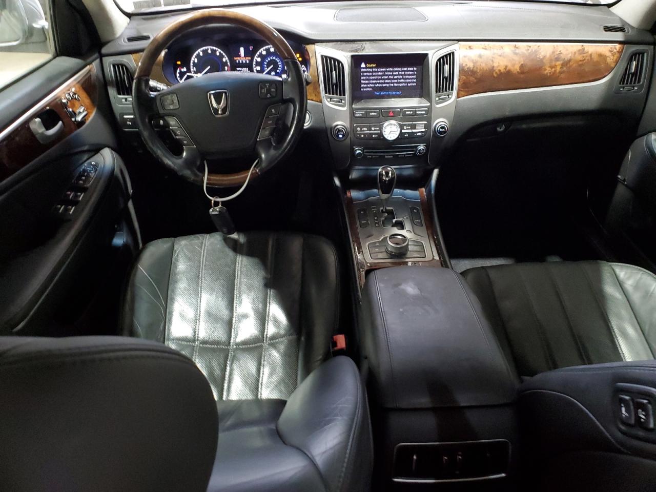 2012 Hyundai Equus - Image 8