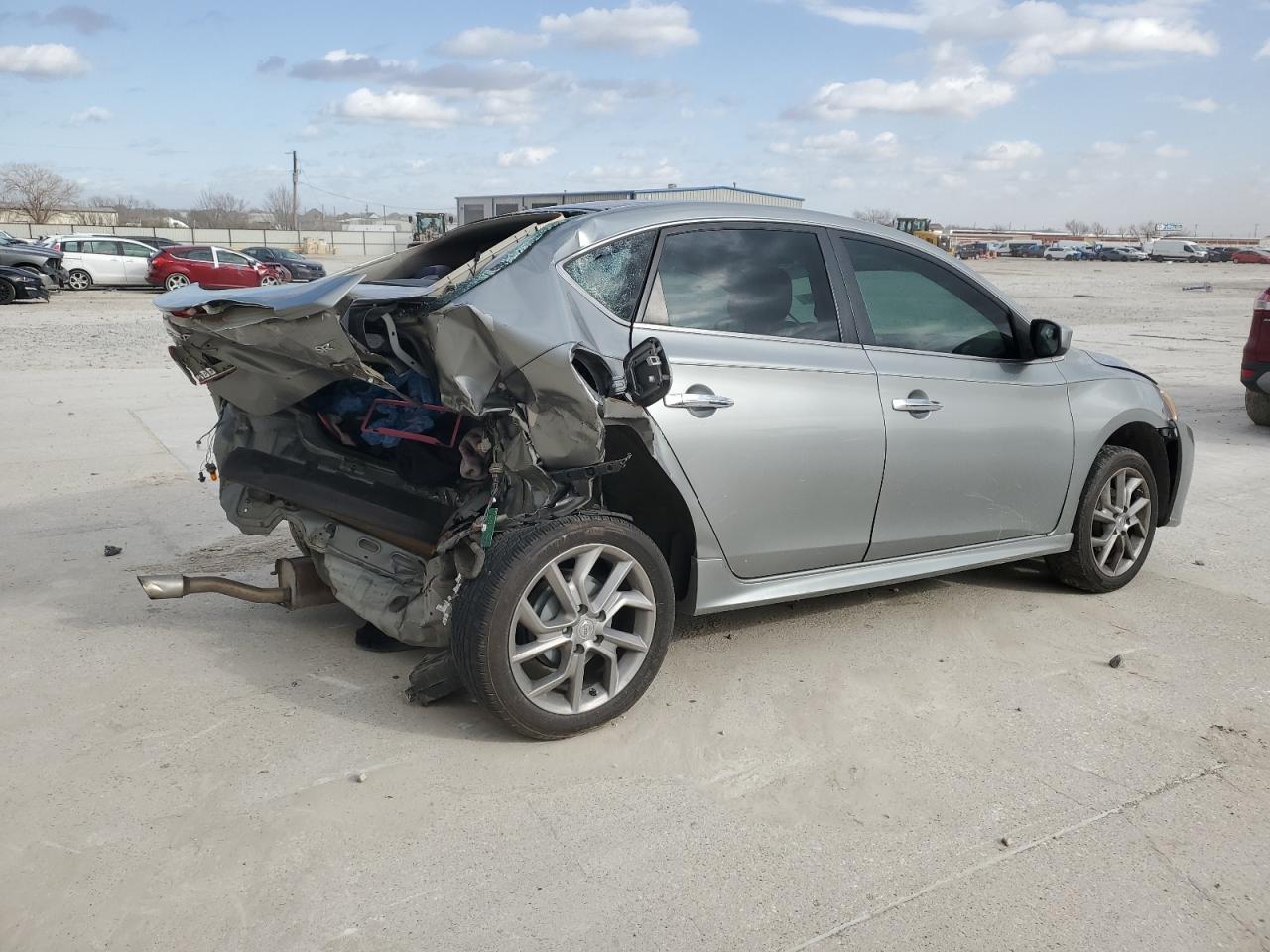 2013 Nissan Sentra - Image 3