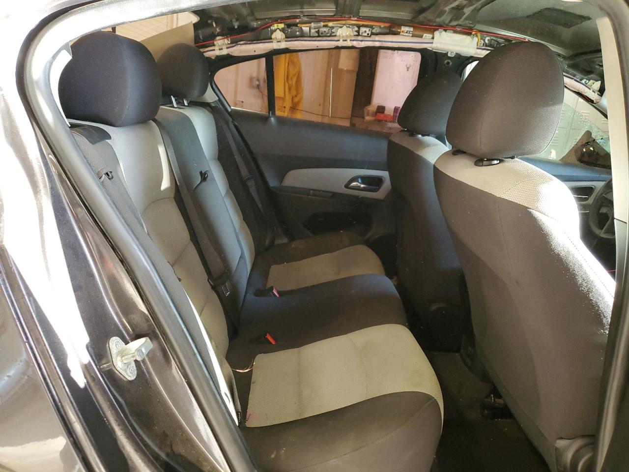 2014 Chevrolet Cruze - Image 10