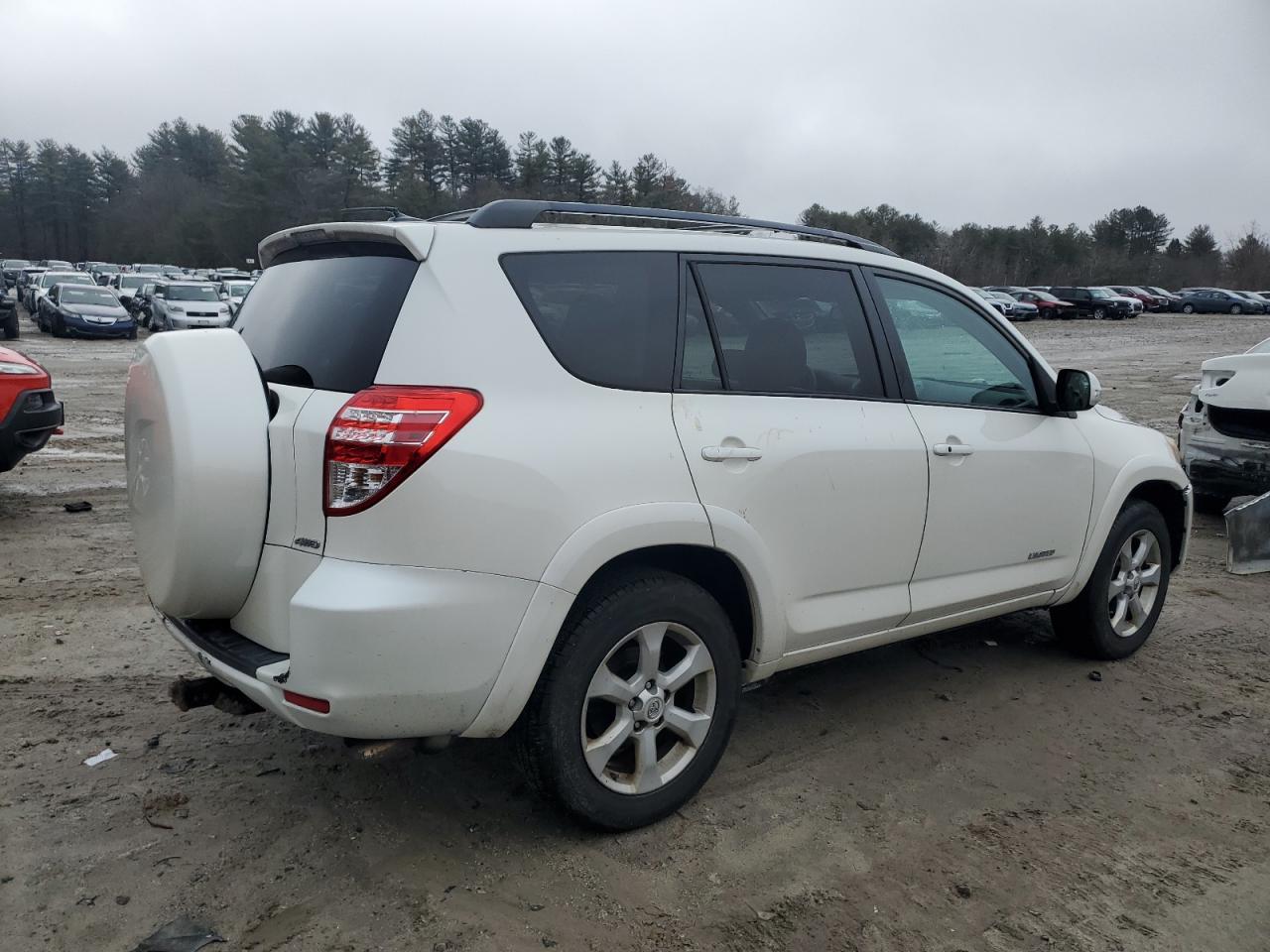2012 Toyota RAV 4 - Image 3