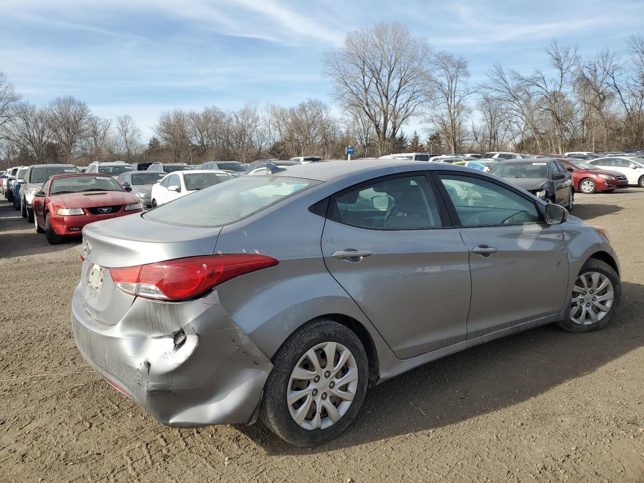 2013 Hyundai Elantra - Image 3