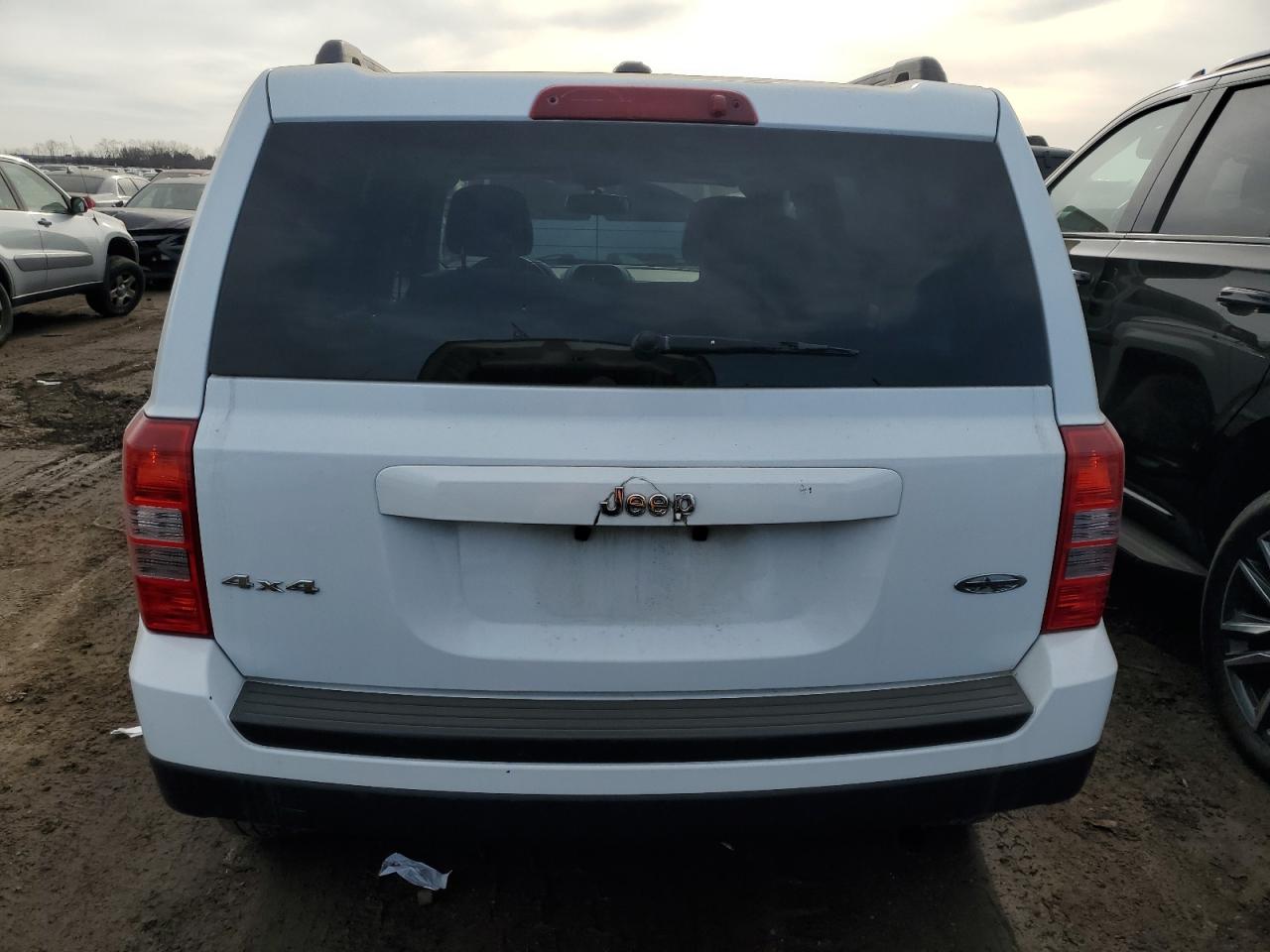 2015 Jeep Liberty (Patriot) - Image 6