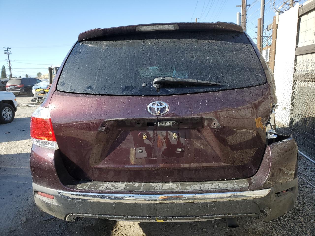 2012 Toyota Highlander - Image 6