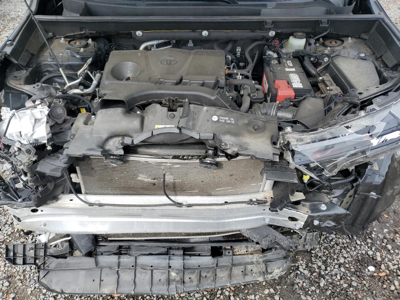 2019 Toyota RAV 4 - Image 13