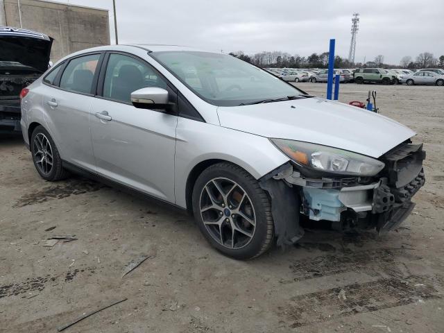  FORD FOCUS 2017 Silver