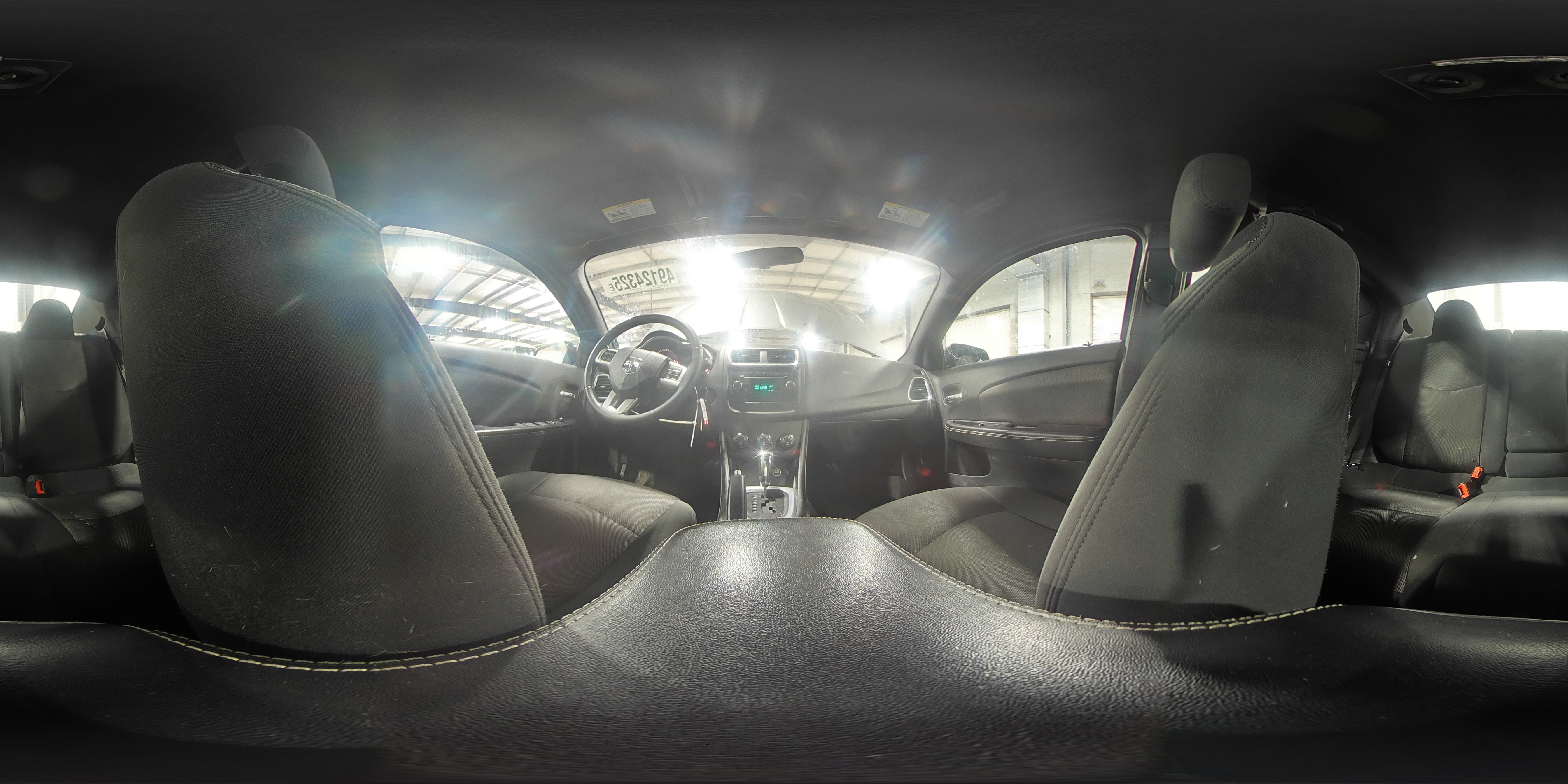 2013 Dodge Avenger - Image 14