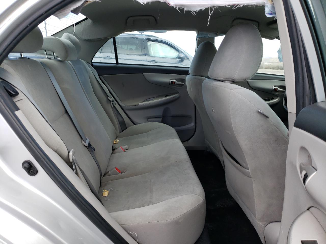 2012 Toyota Corolla - Image 11