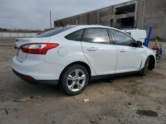 Sedans FORD FOCUS 2014 Biały